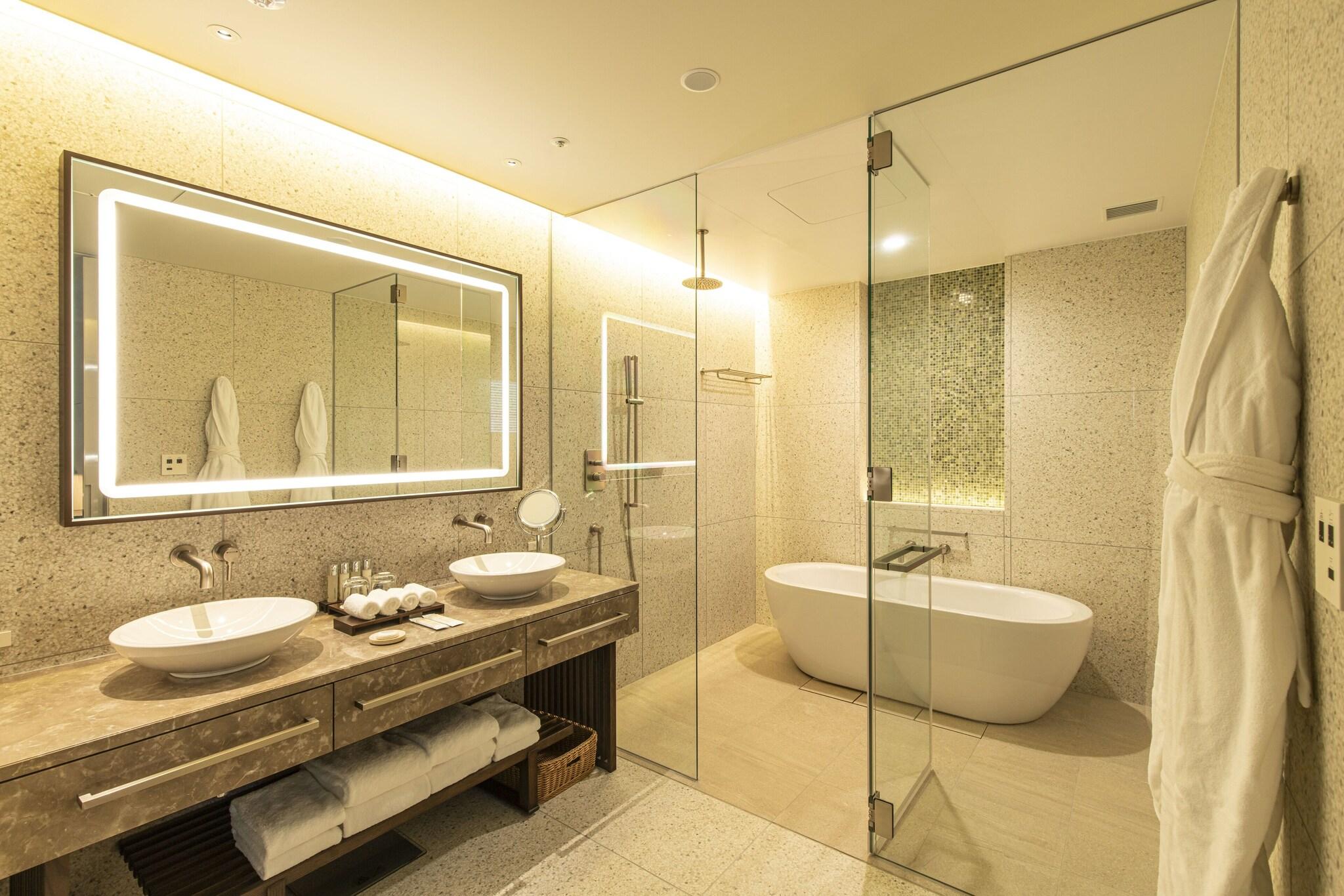 Double Superior with Views