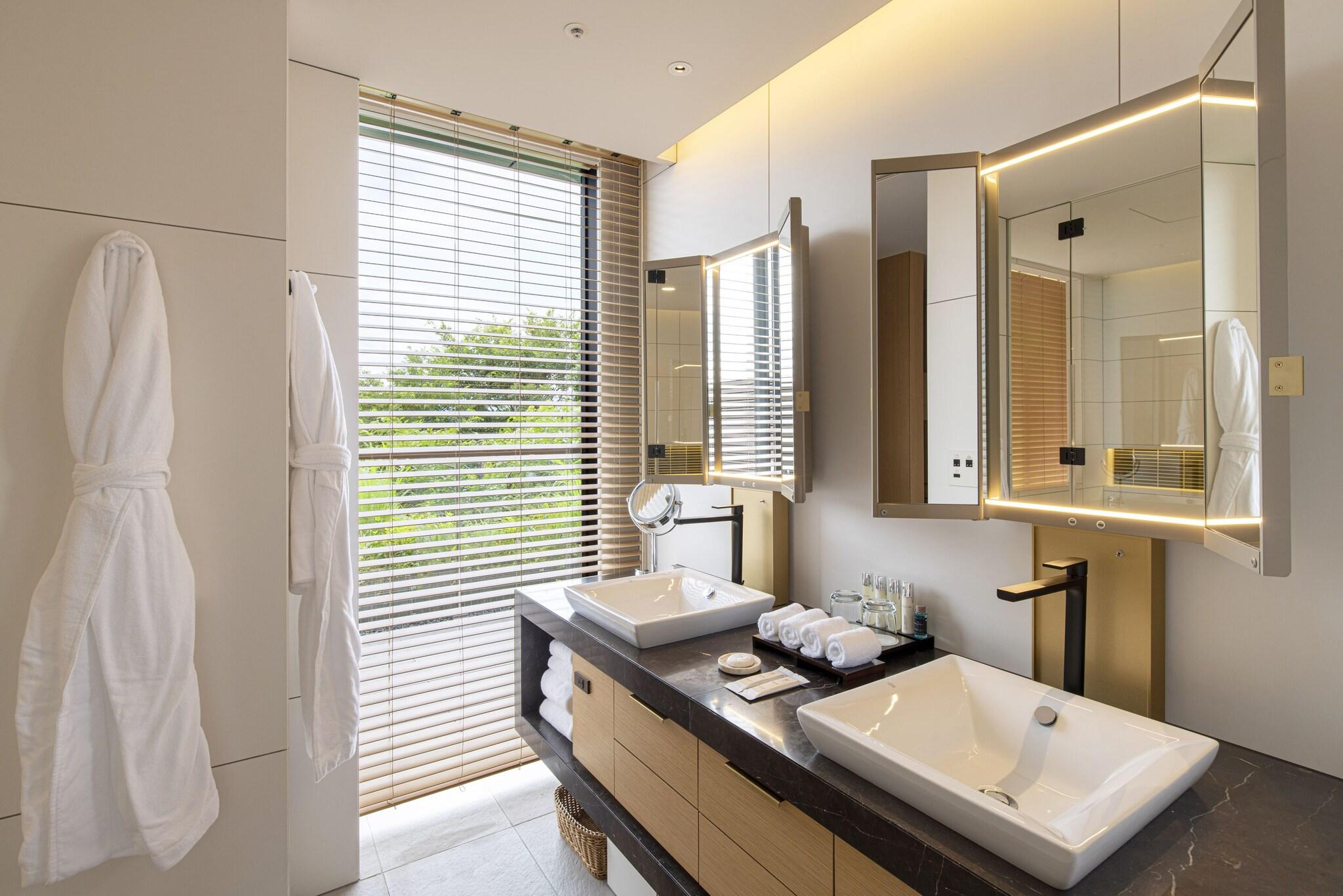 Quadruple Two Double Beds Non Smoking