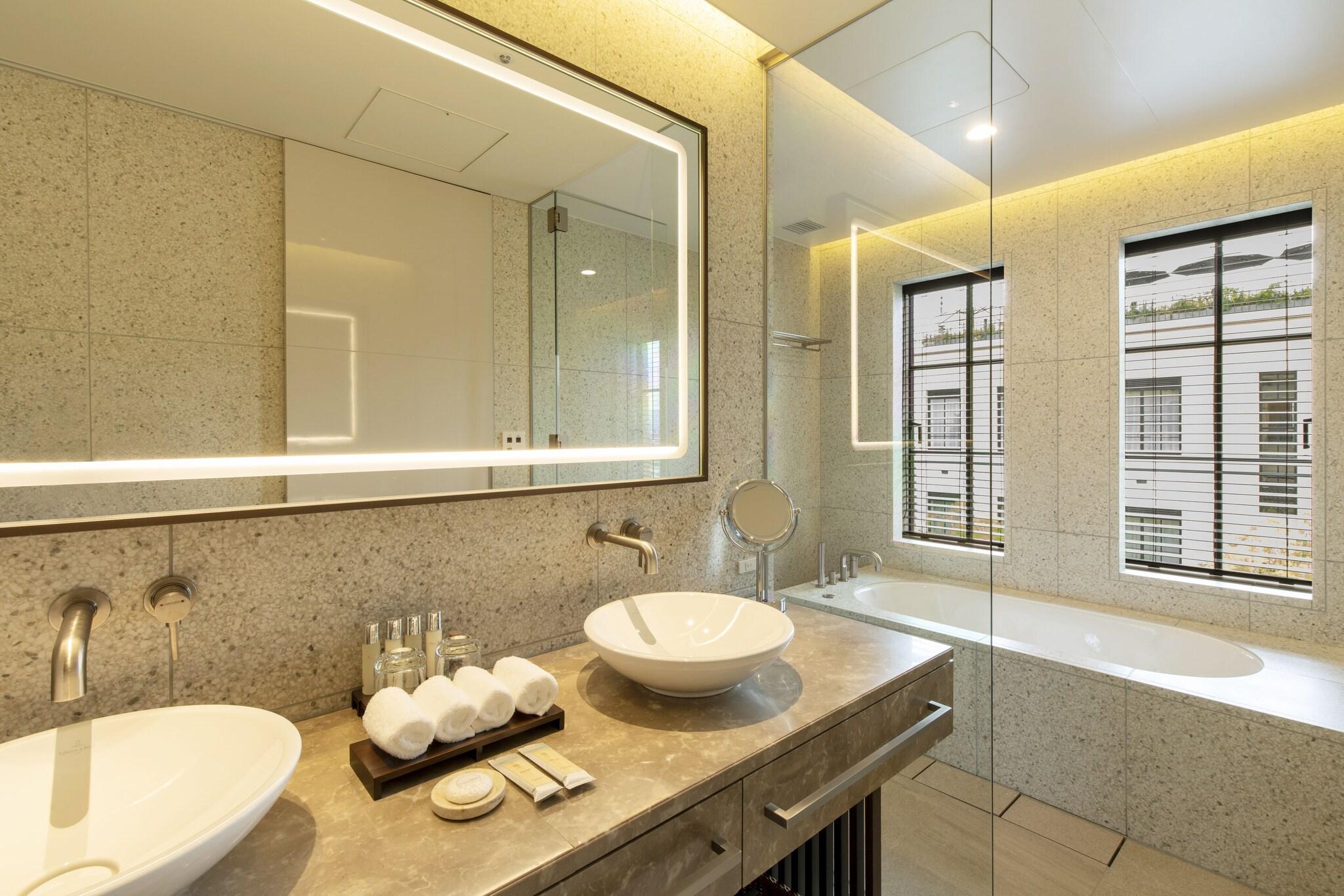 Twin Deluxe Two Double Beds