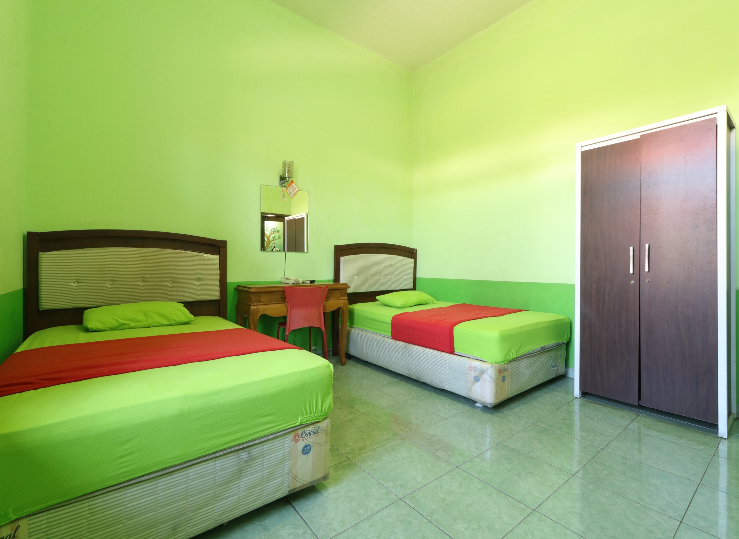 Double or Twin Deluxe