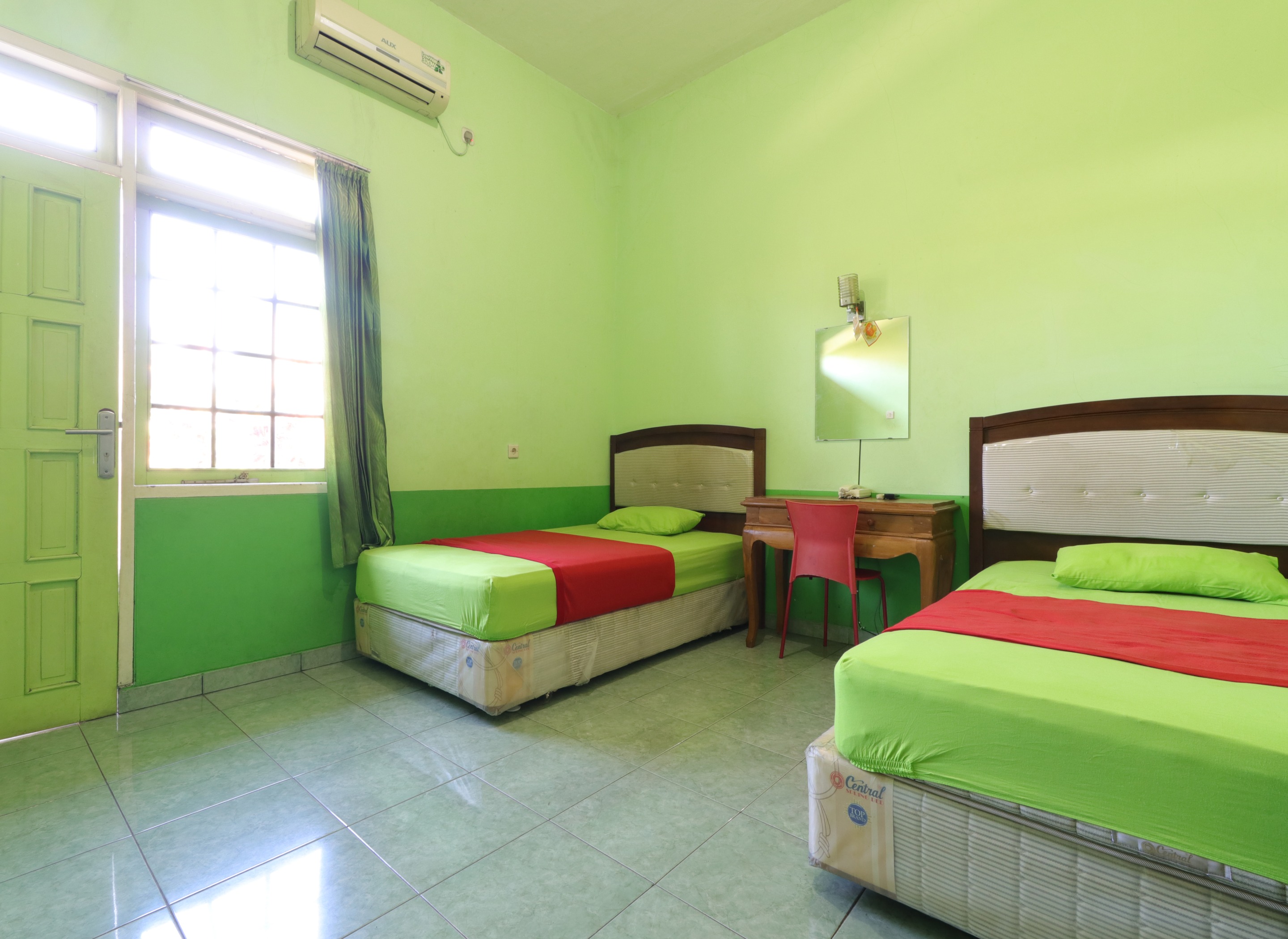 Double or Twin Deluxe