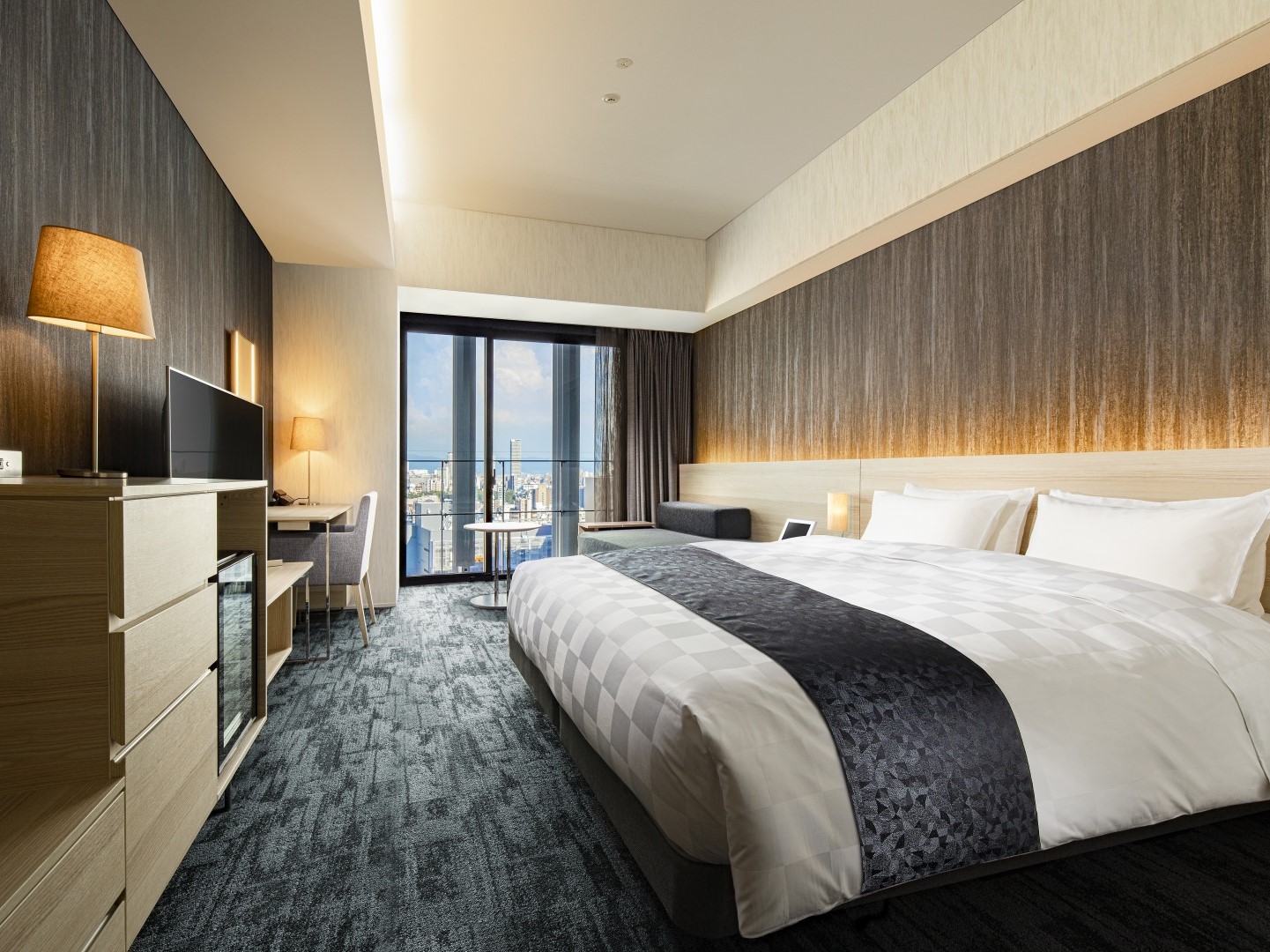 Double Premium Queen Bed