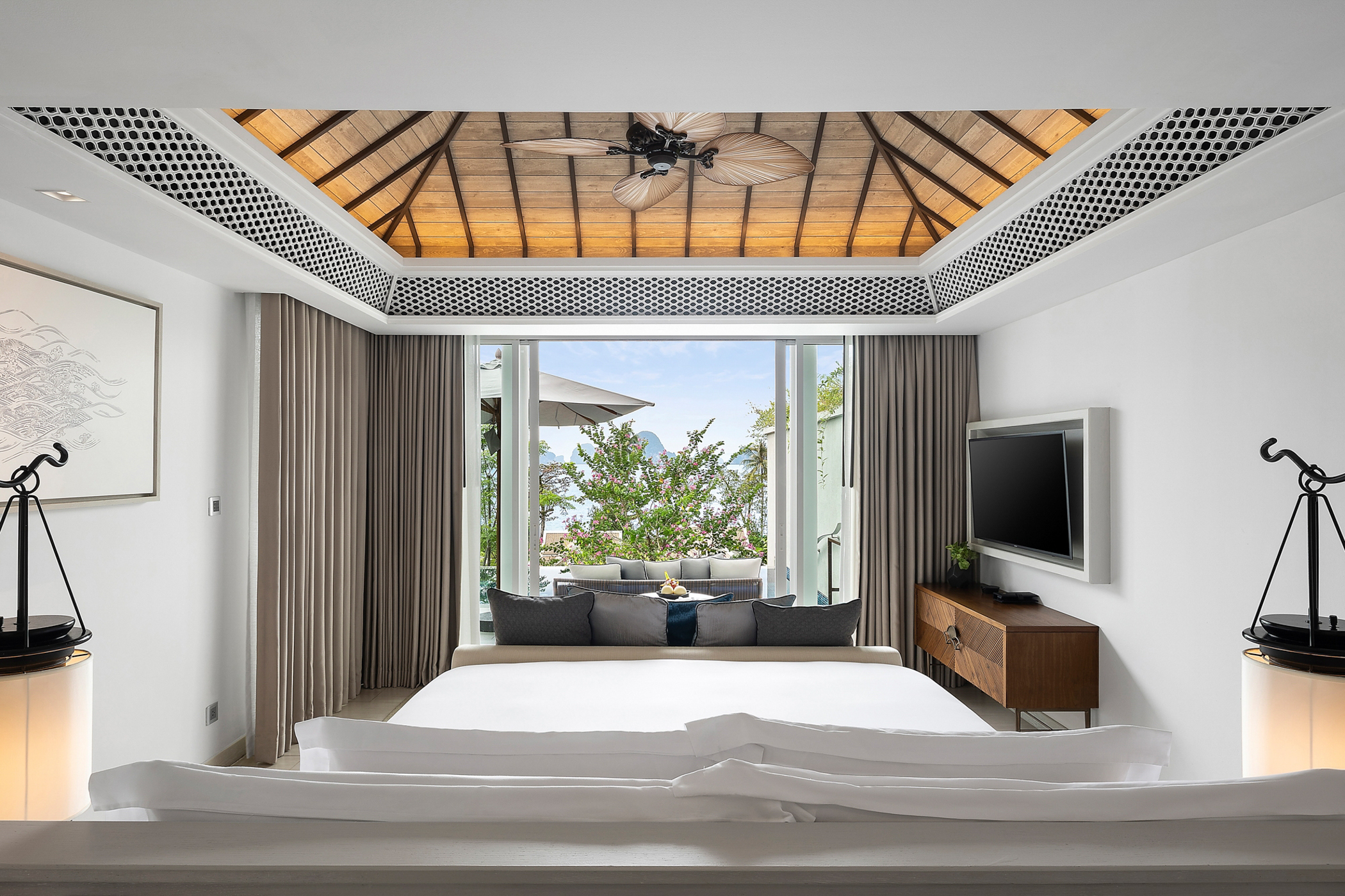 Suite Partial Ocean View