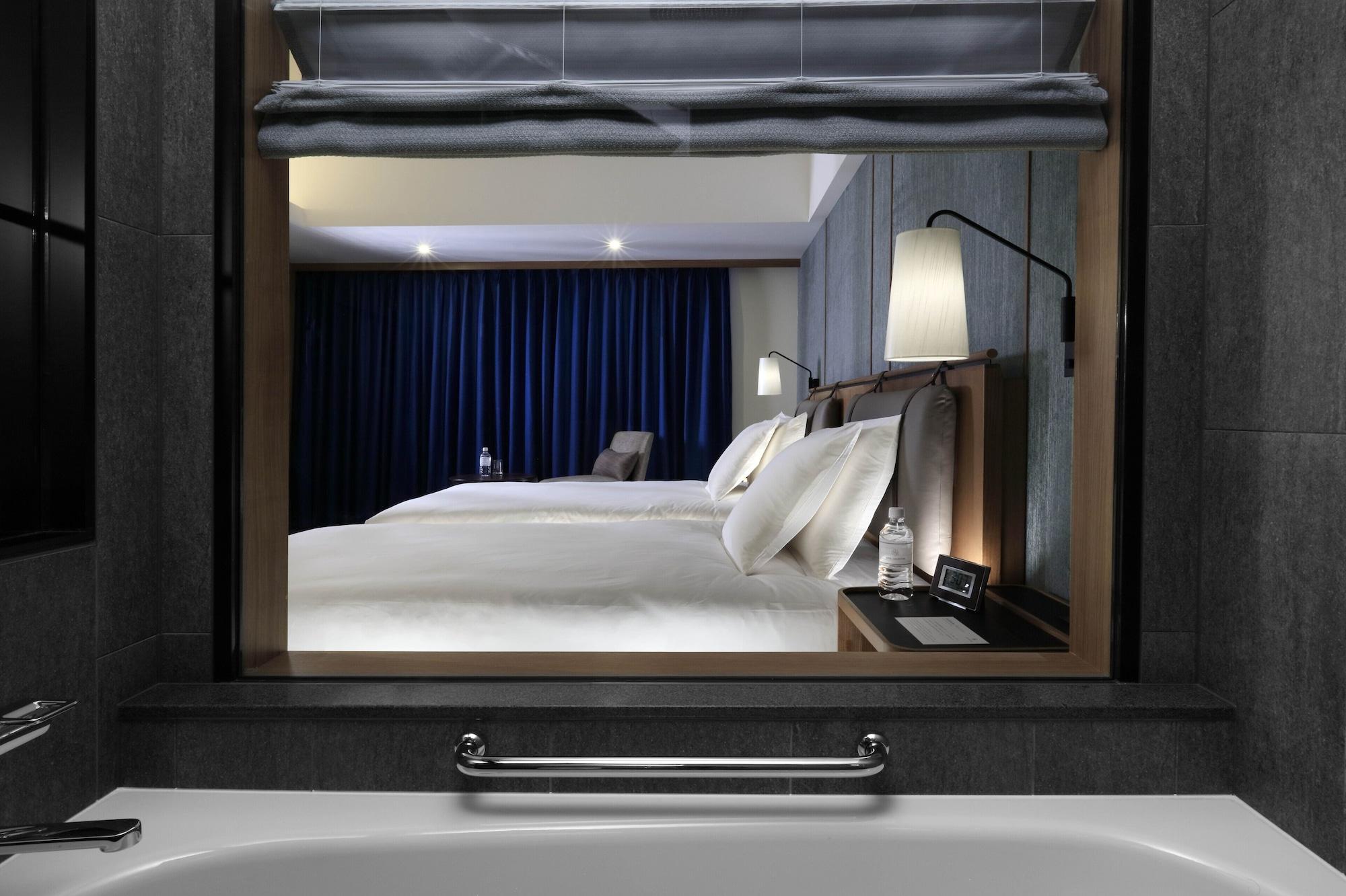 Twin Deluxe Two Beds