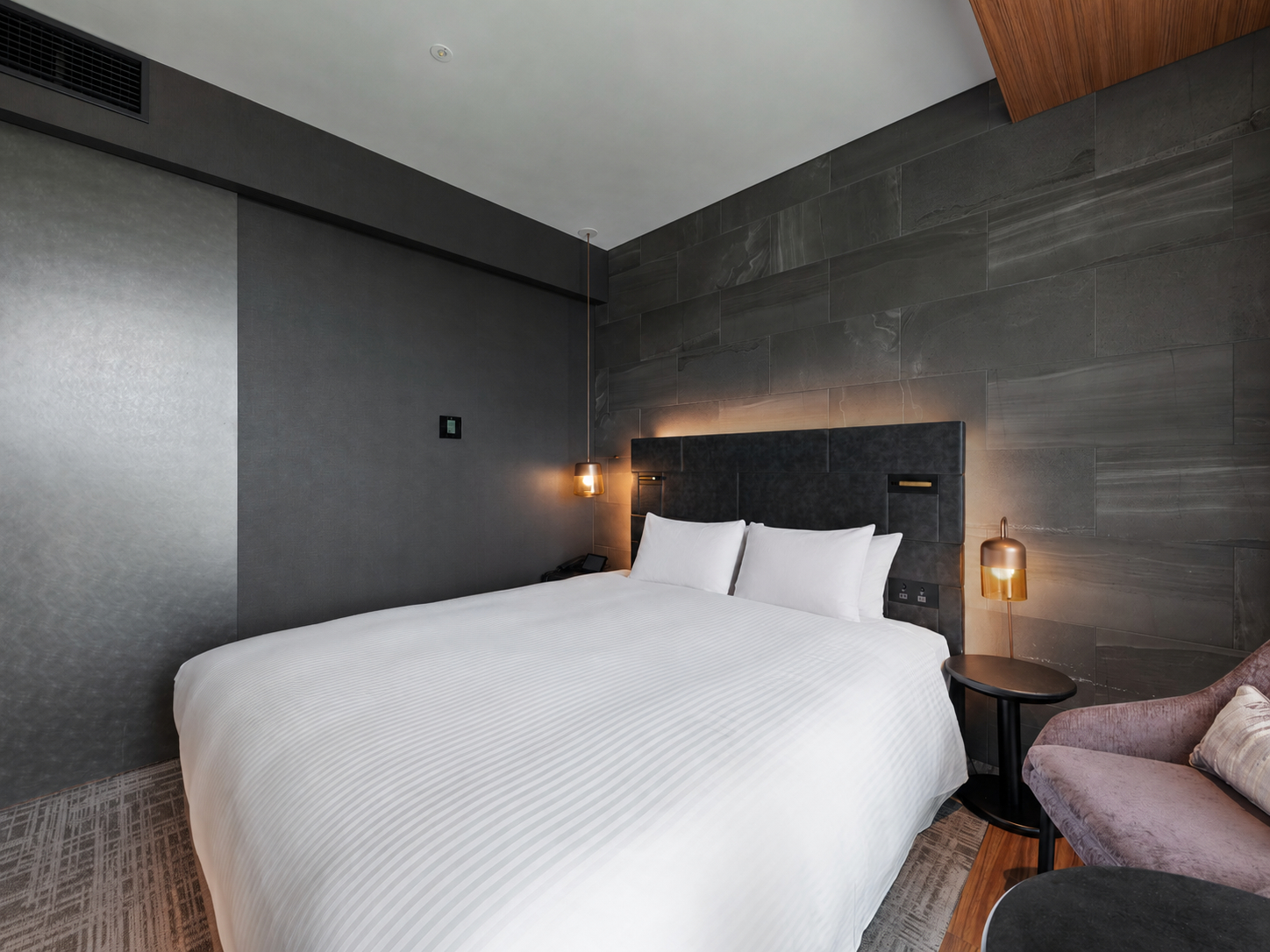 Double Queen Size Bed