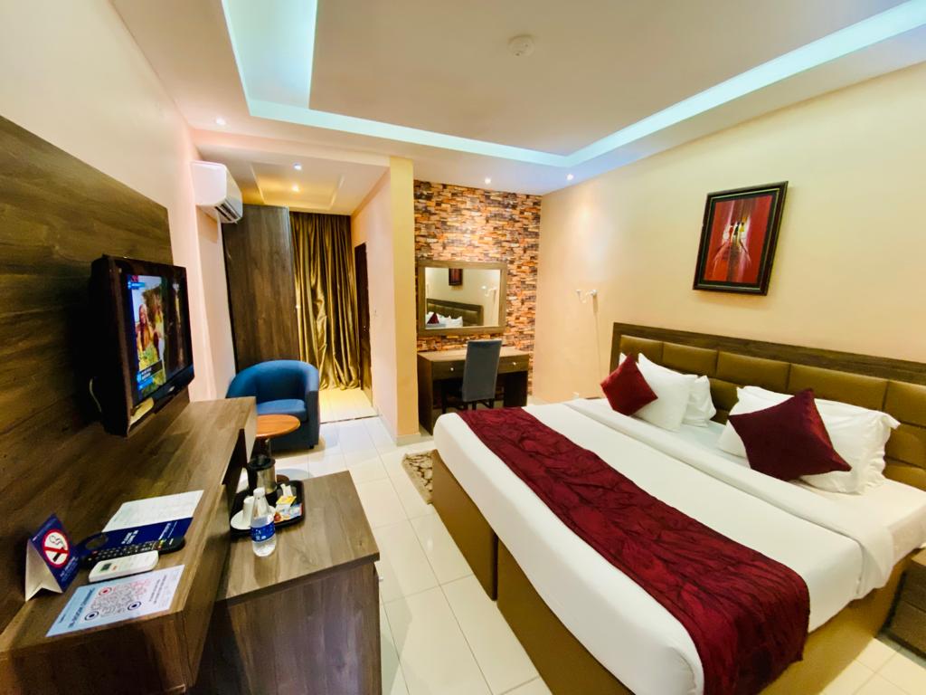 Double Superior King Bed