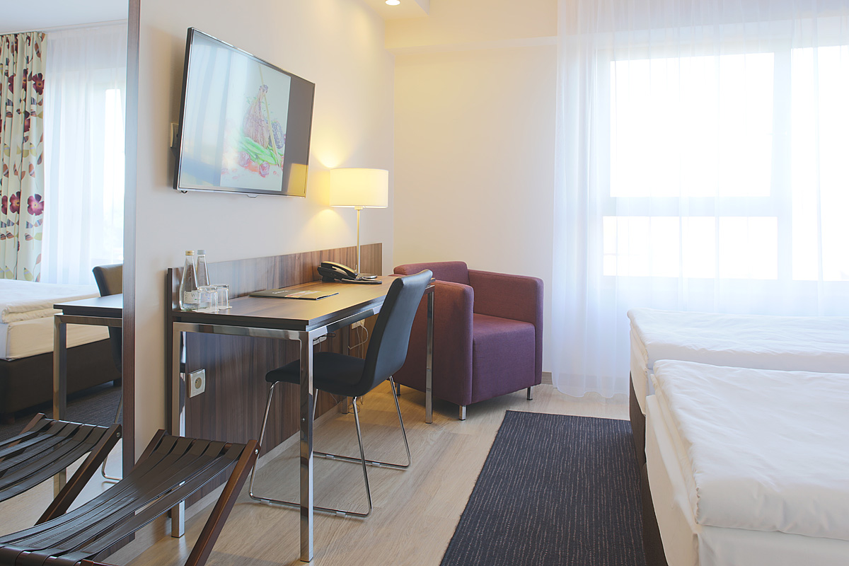 Double Single Classic King Bed