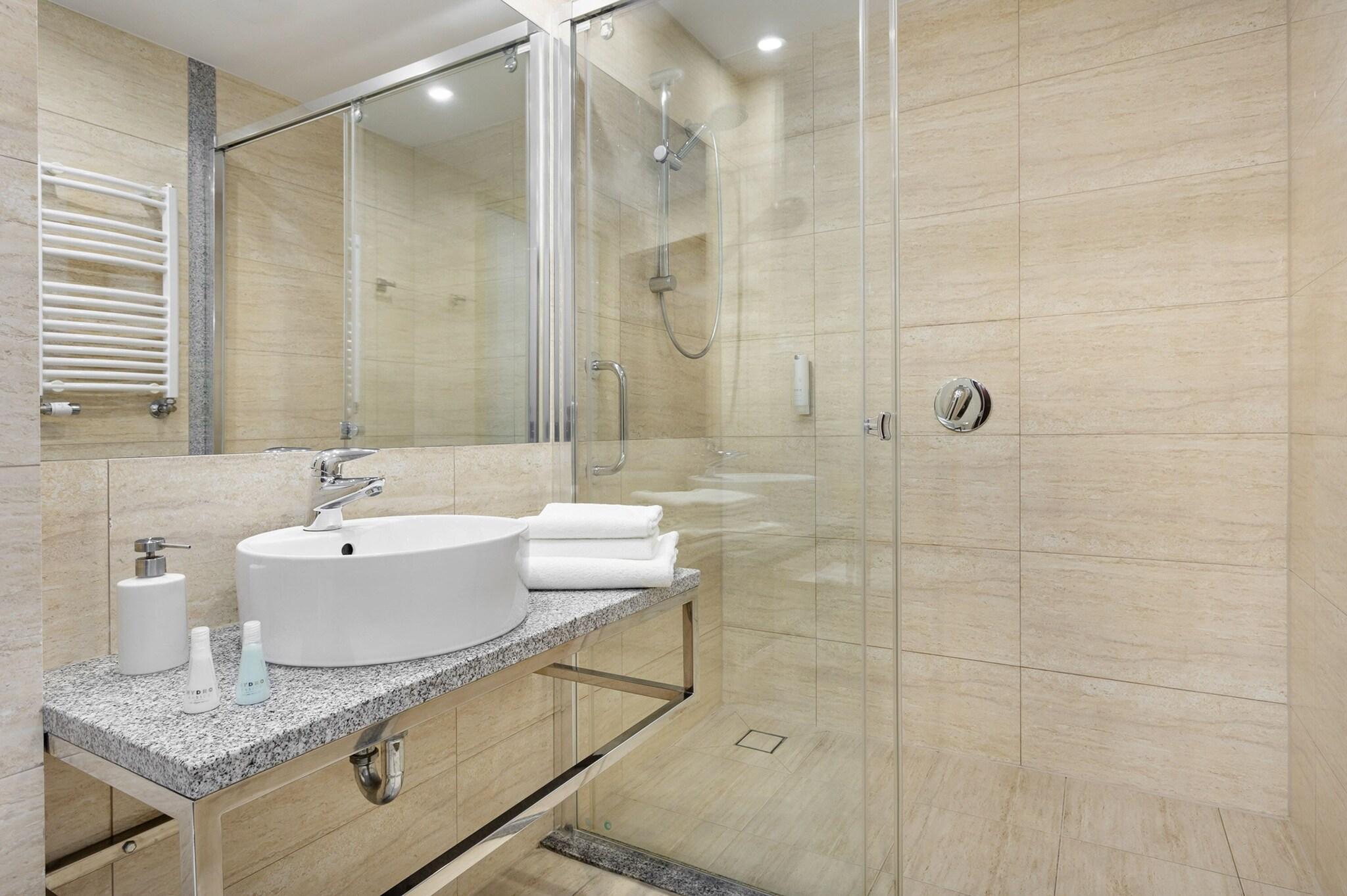 Family Room King Size Bed