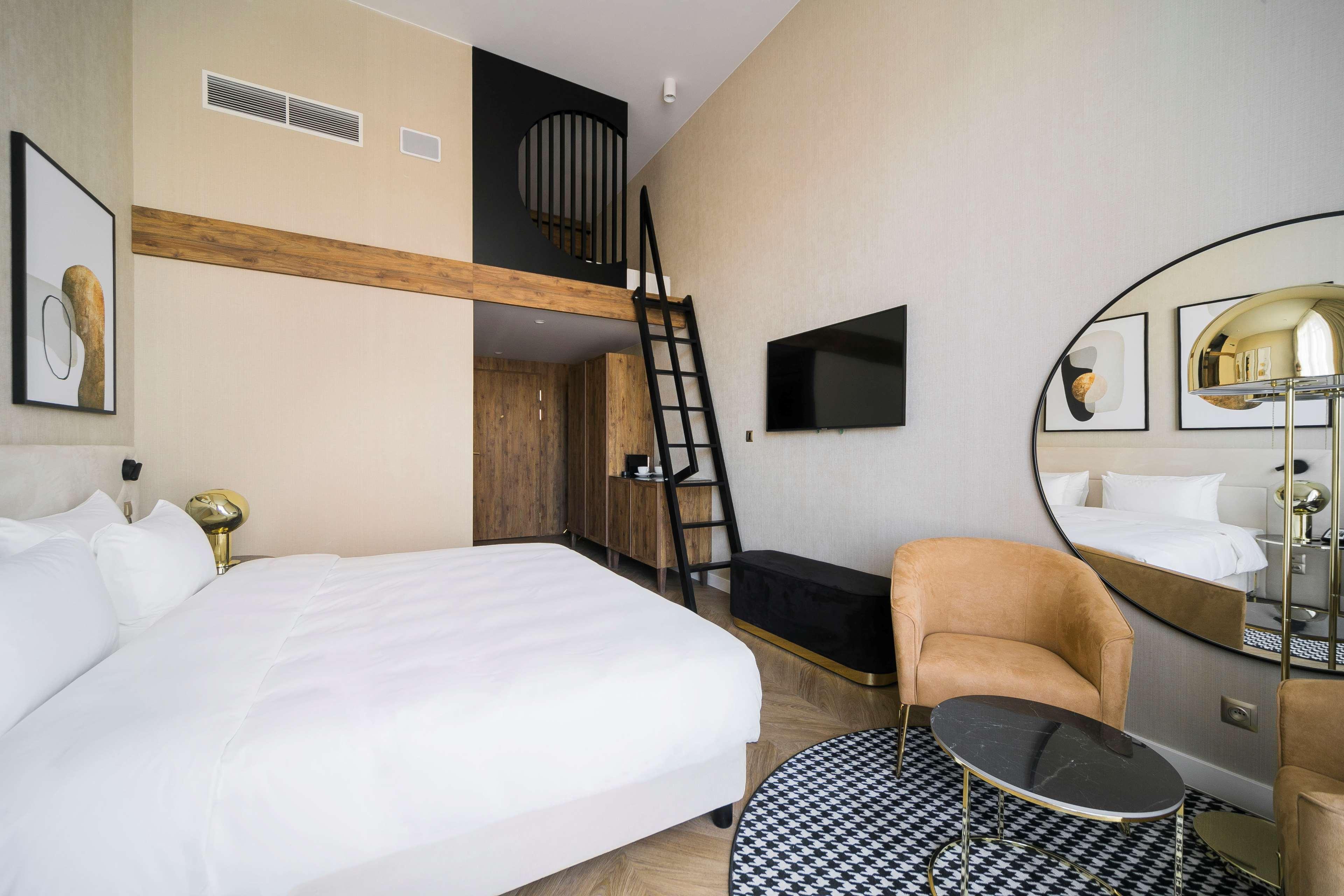 Family Room Standard