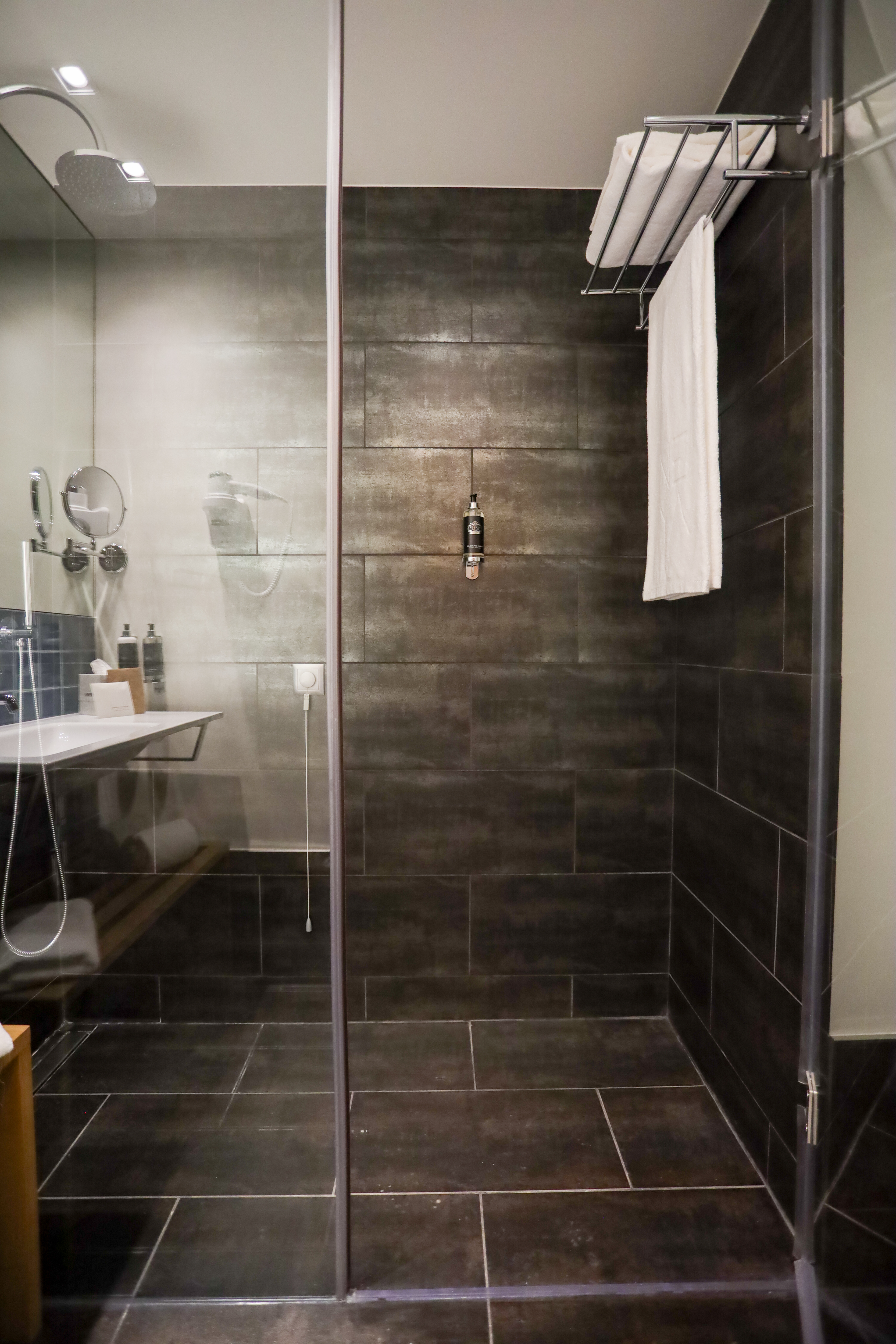 Twin Deluxe River View