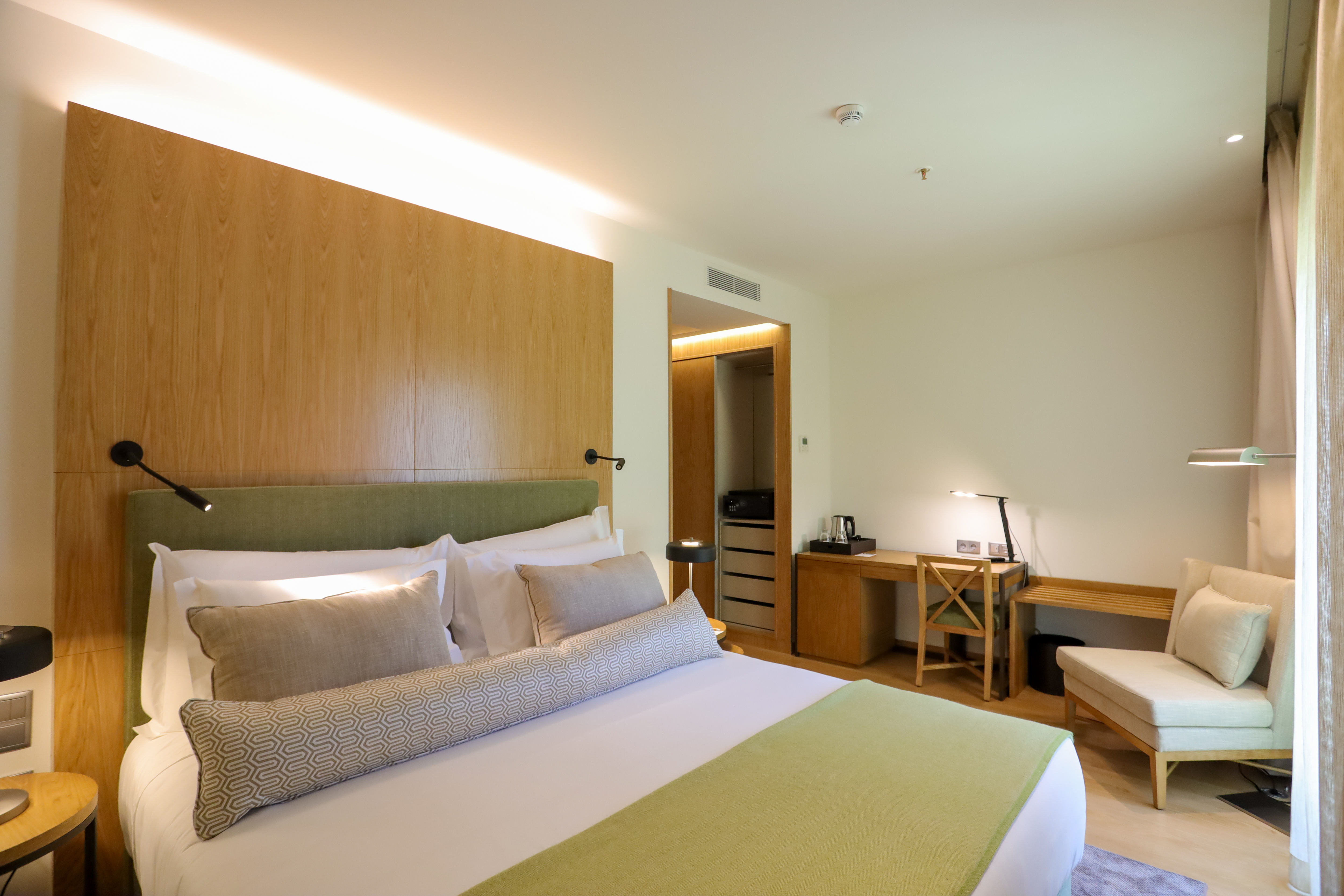 Double Classic Garden View