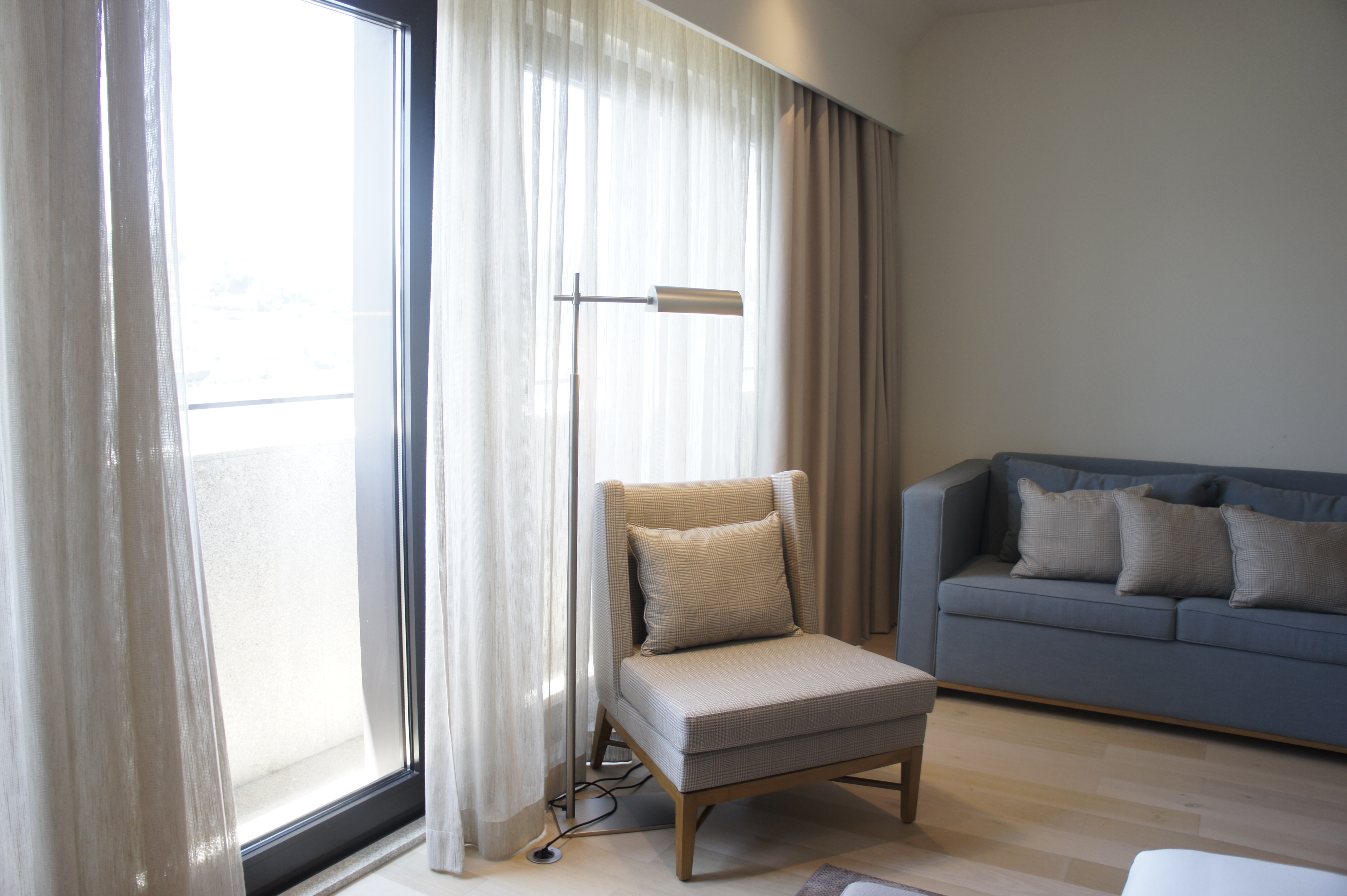 Family Room Deluxe River View