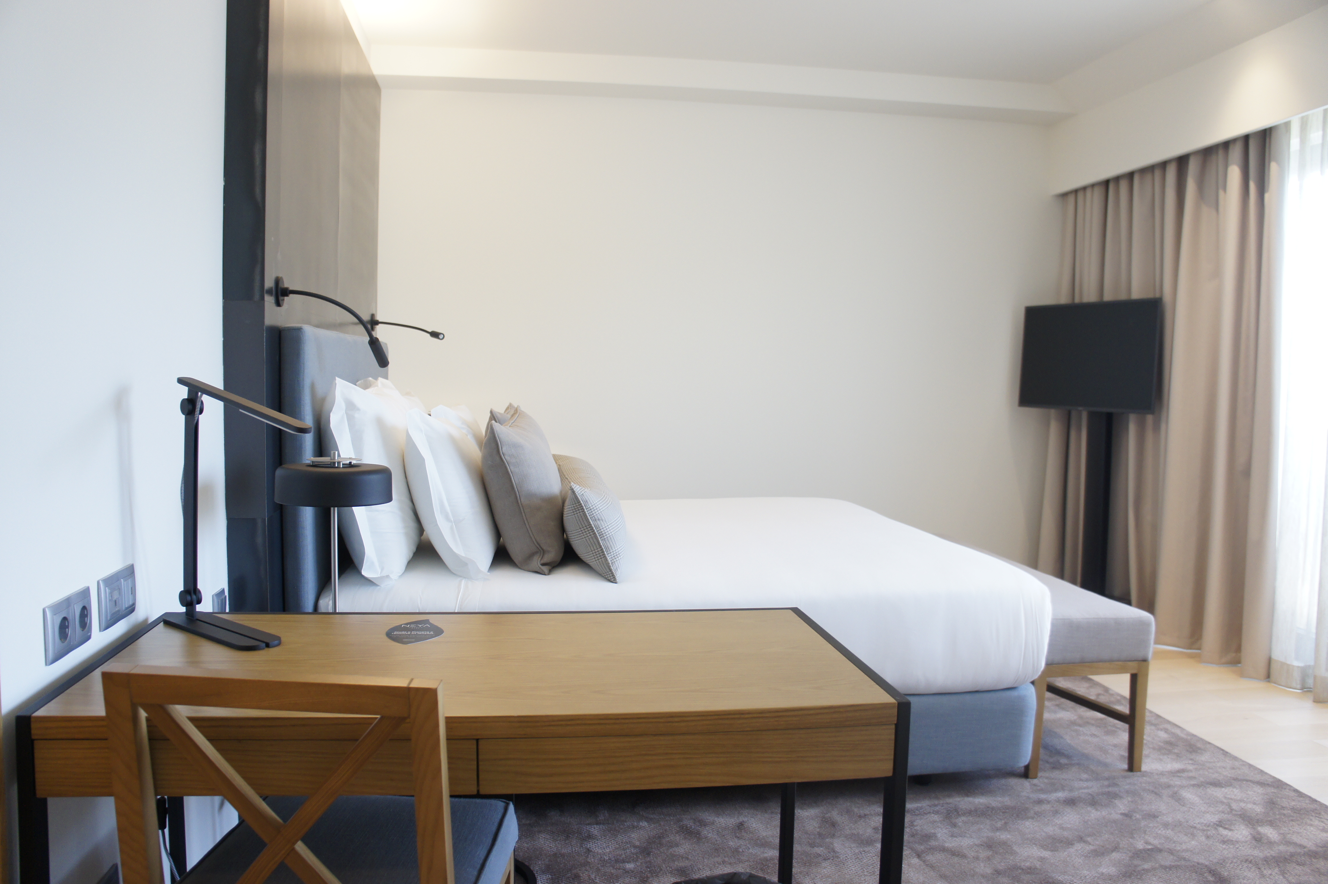 Family Room Deluxe River View