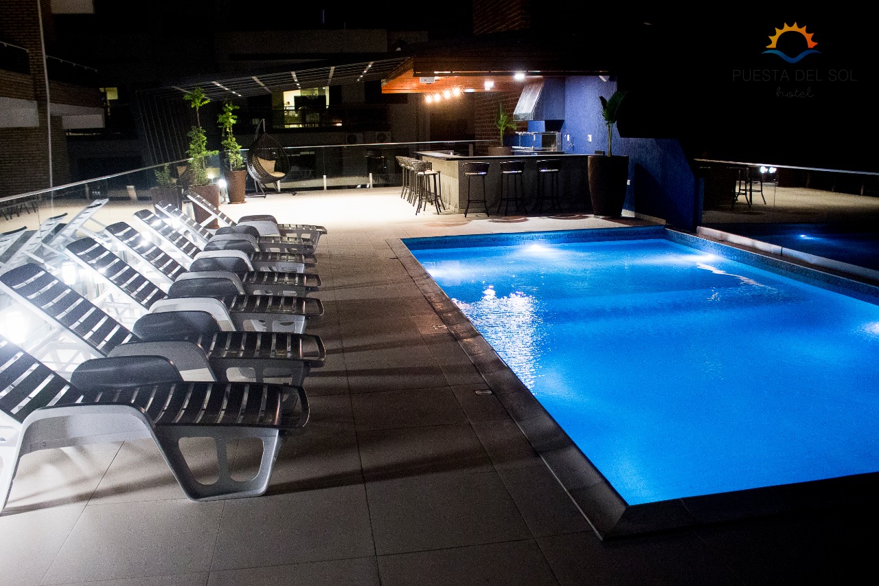 Twin Deluxe Two Beds