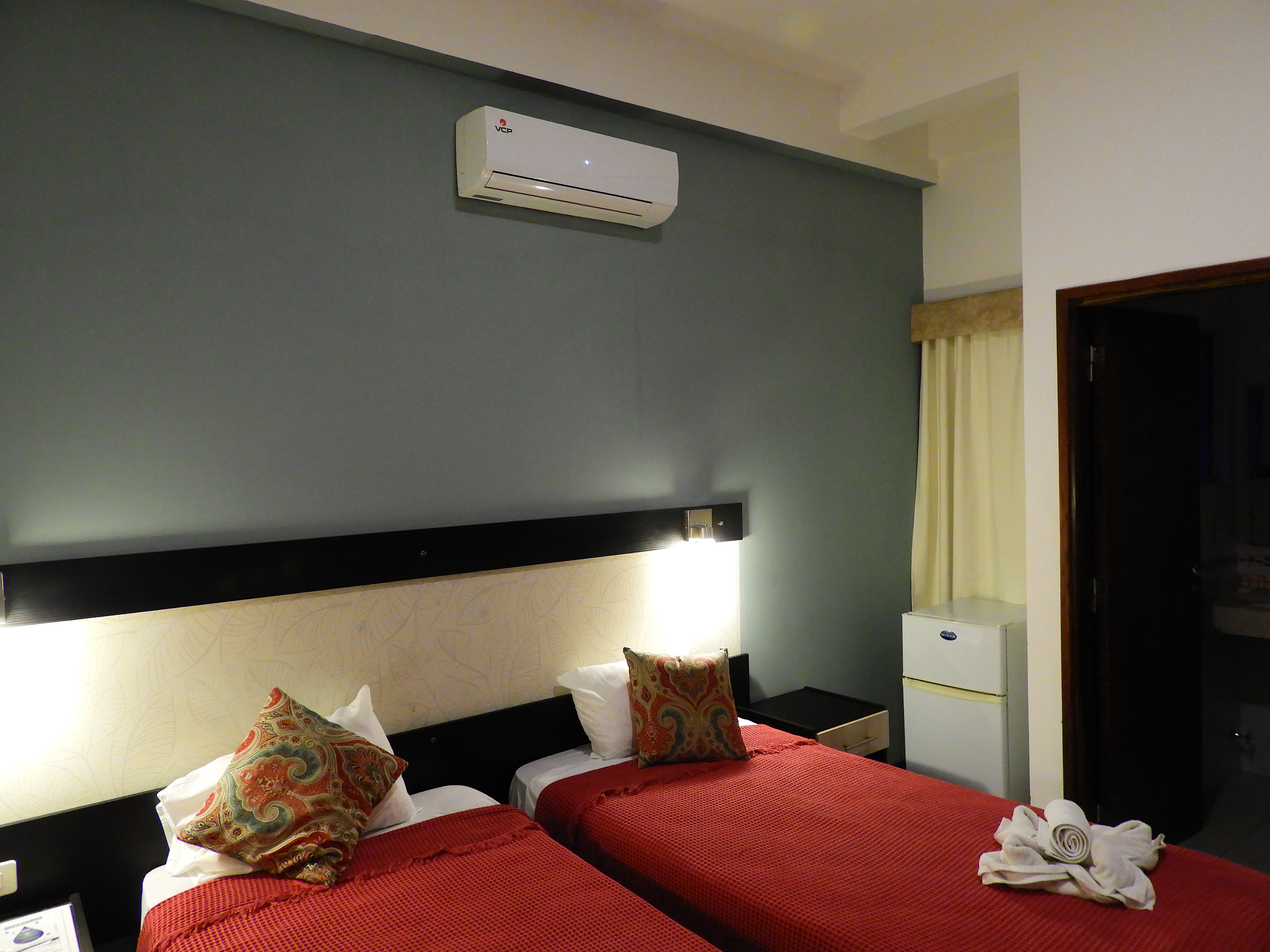 Twin Deluxe Two Beds