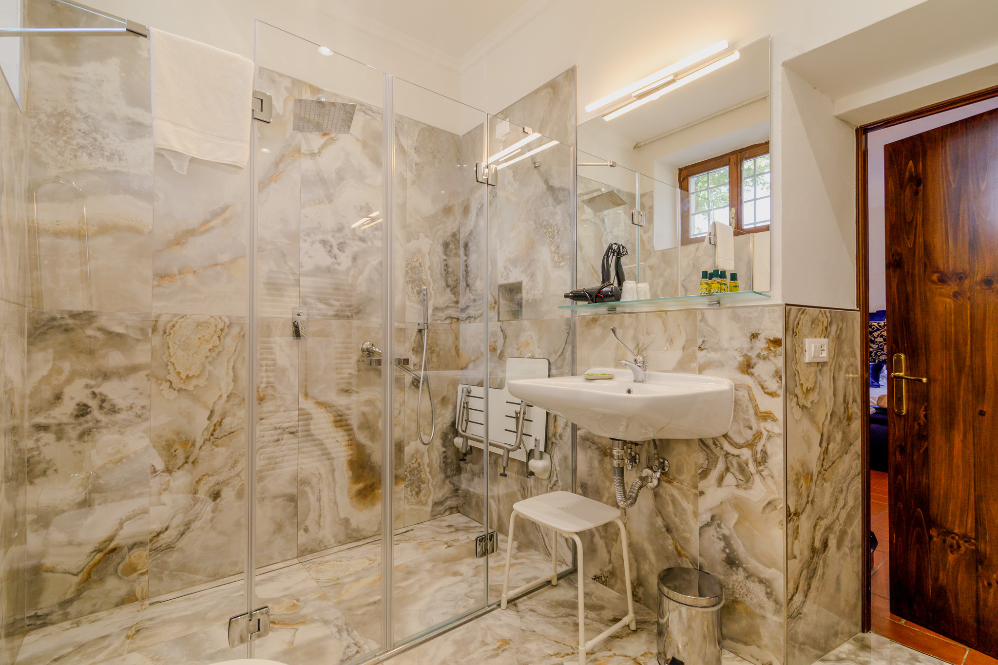 Double or Twin Superior