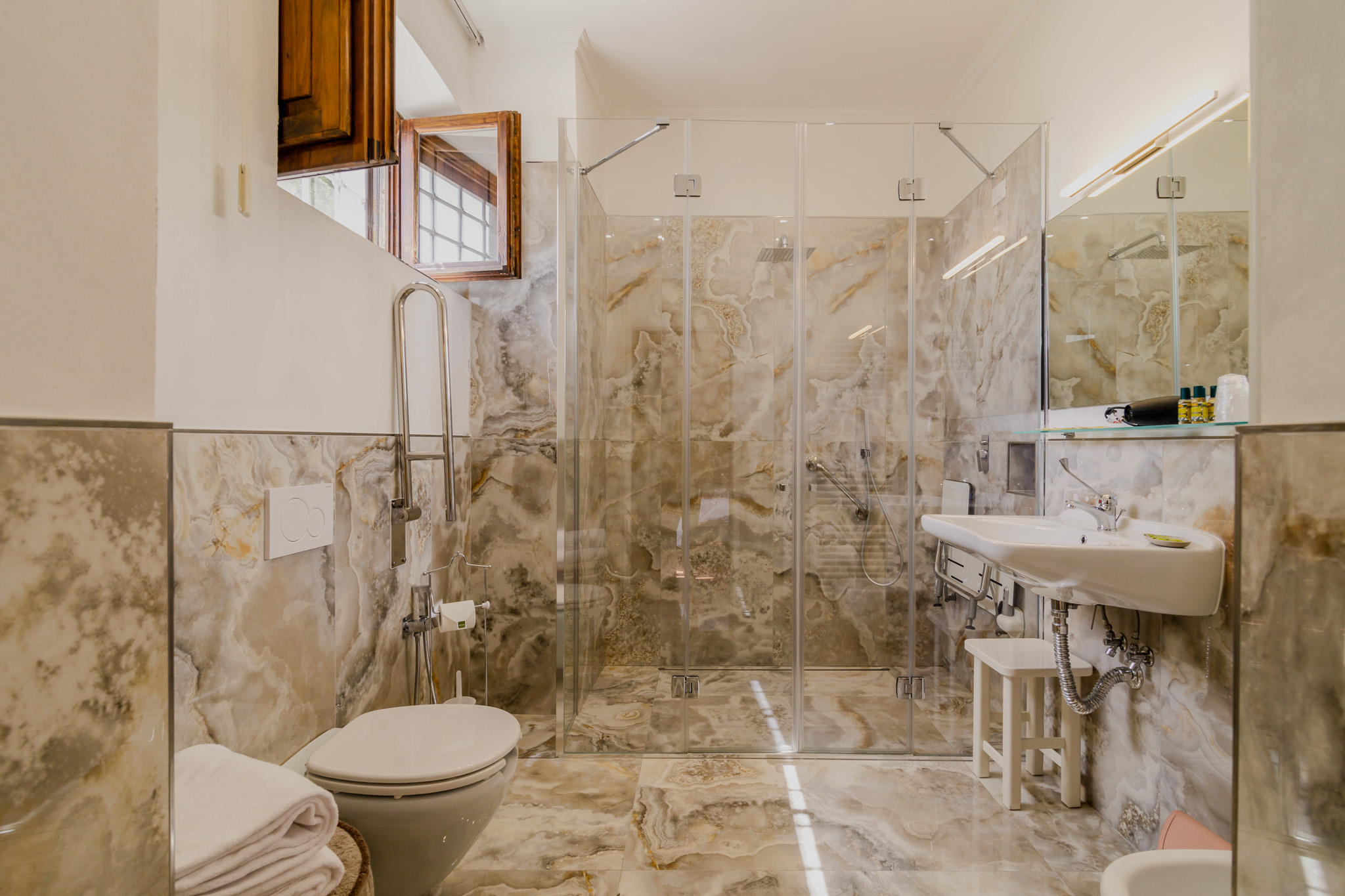 Double or Twin Superior