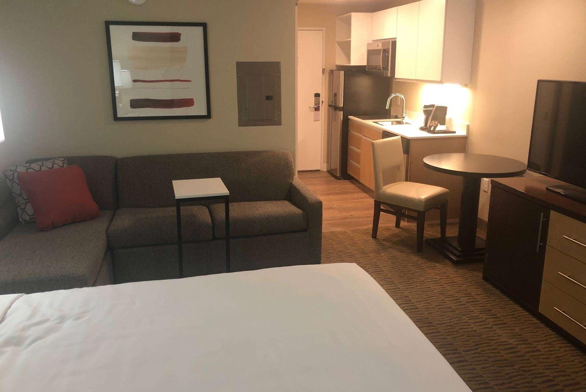 Studio Queen Size Bed