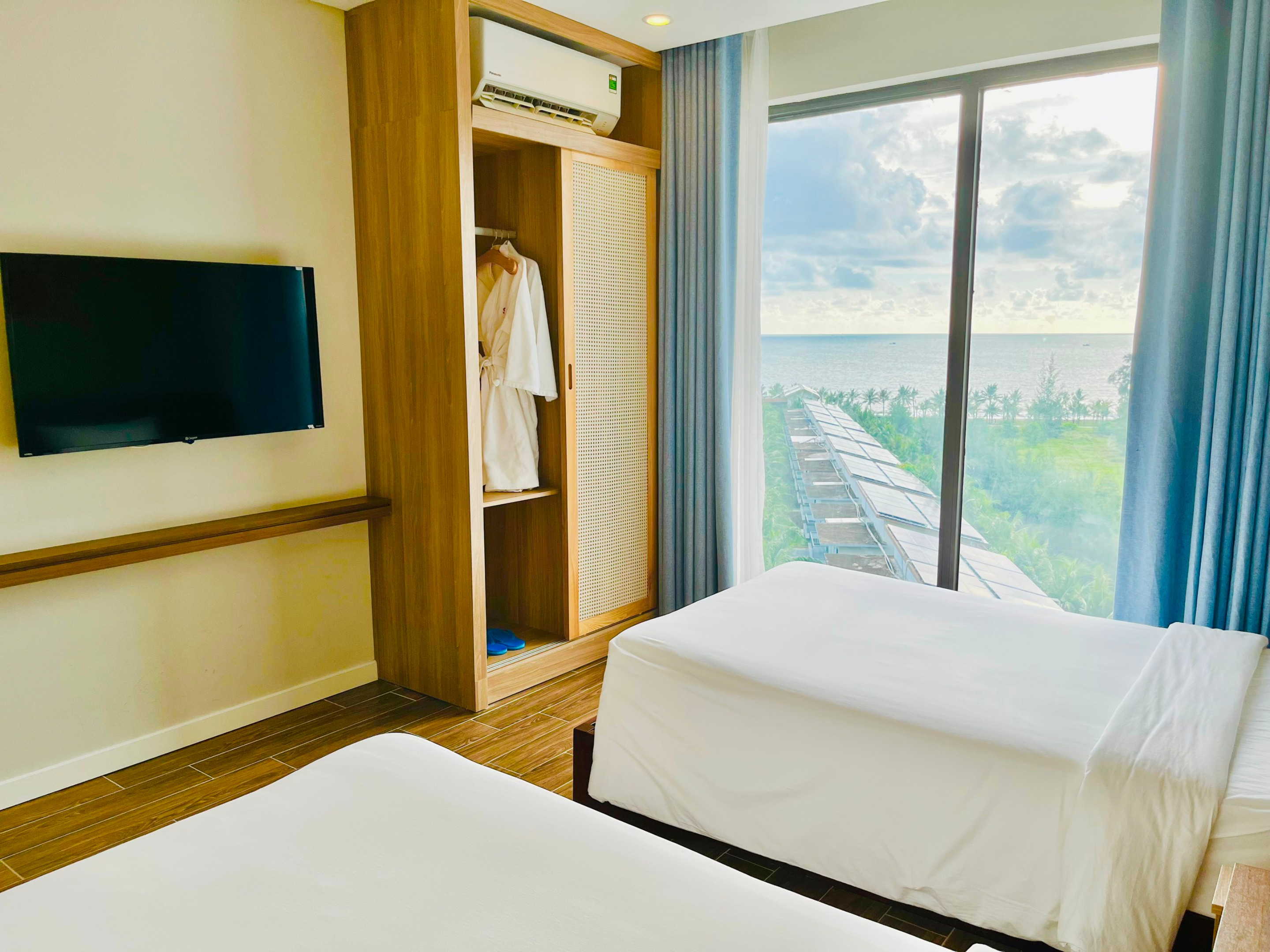 Family Room Sea View