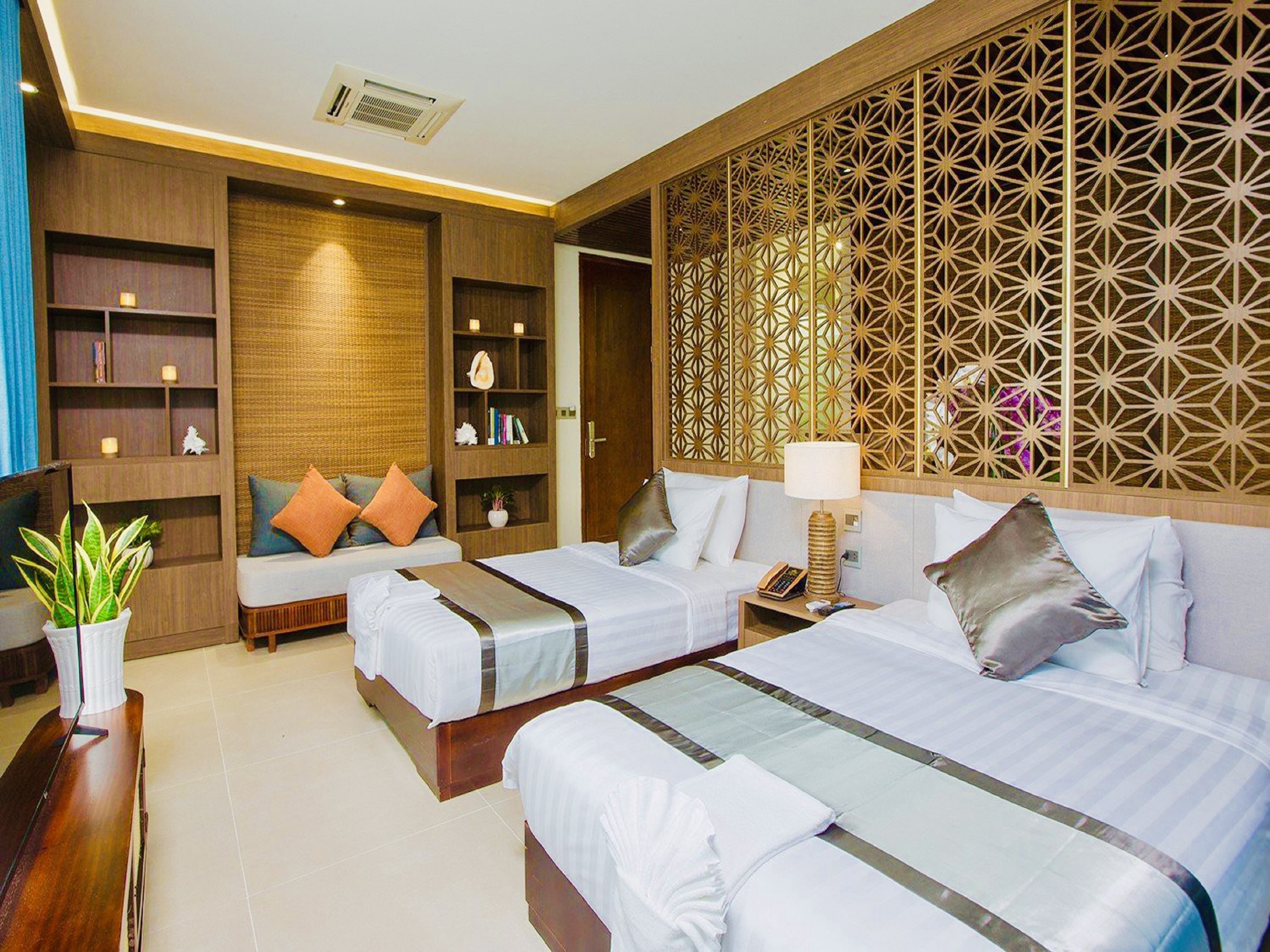 Villa Capacity 9 Four Bedrooms