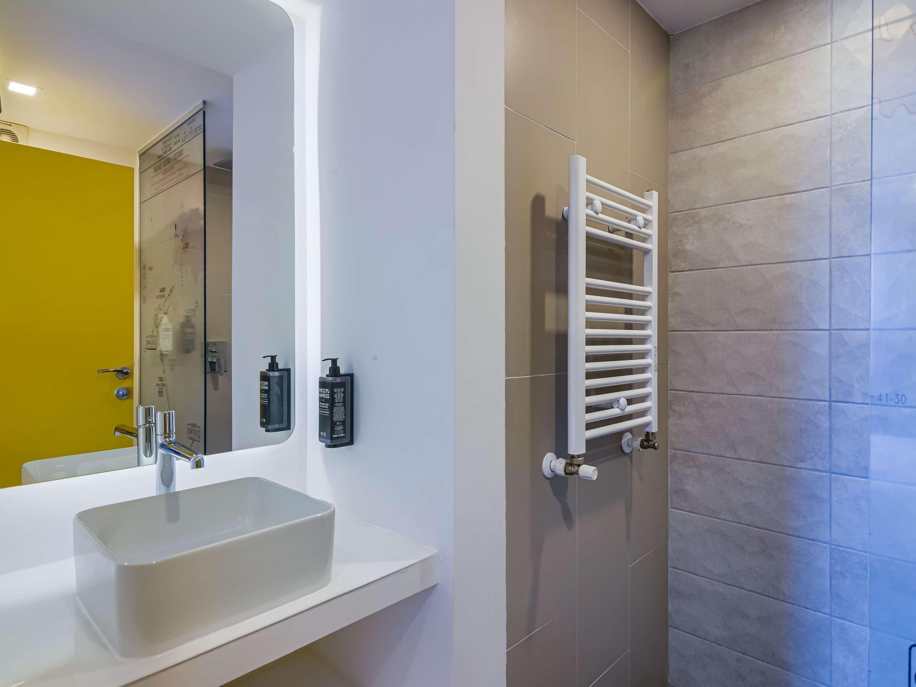 Double Superior King Bed