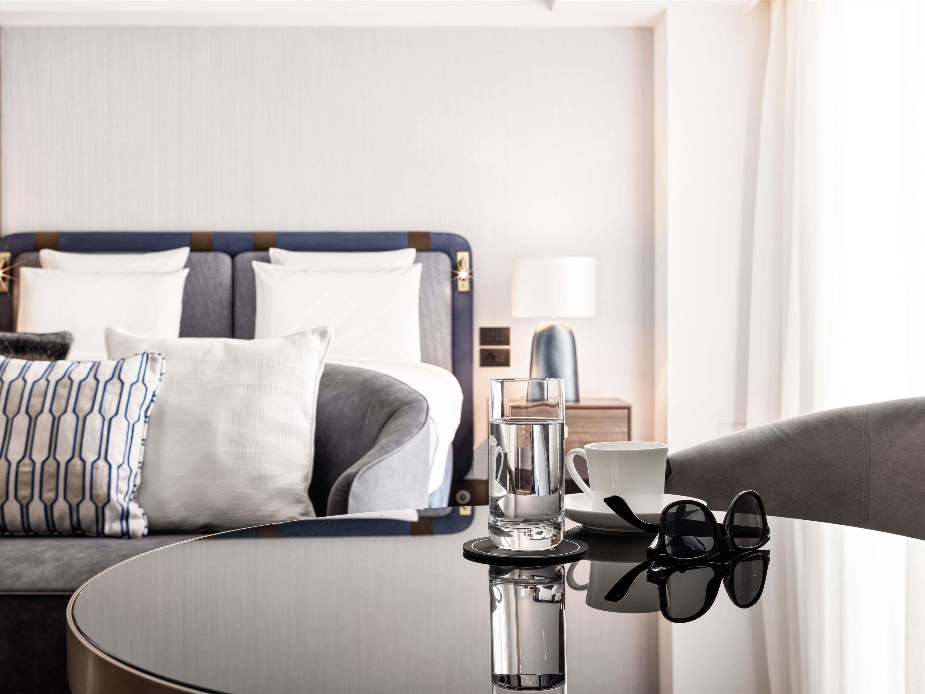 Junior Suite King Size Bed