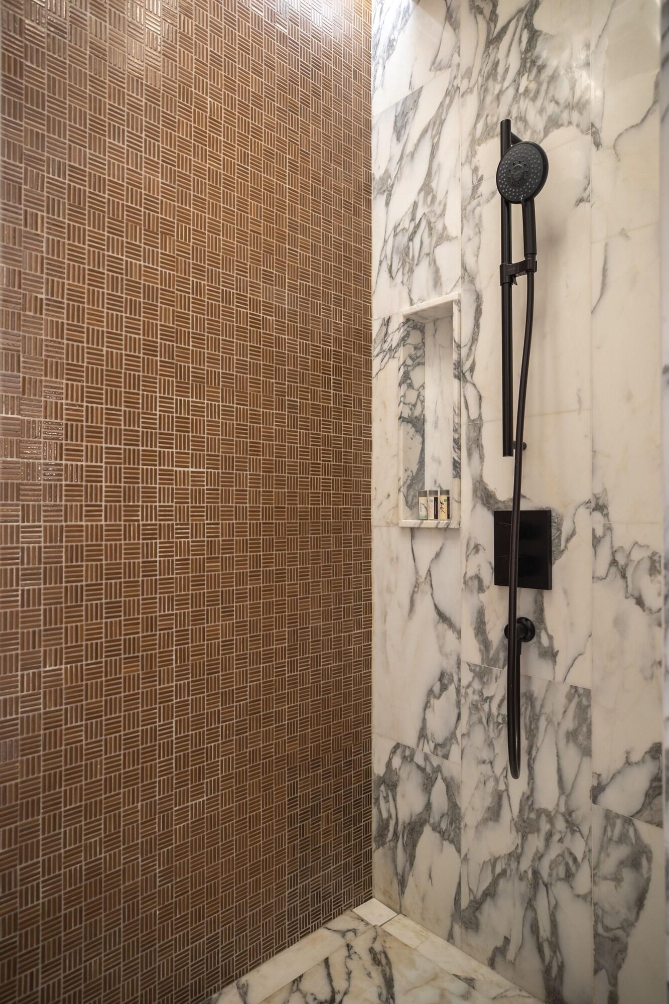 Double Club City View