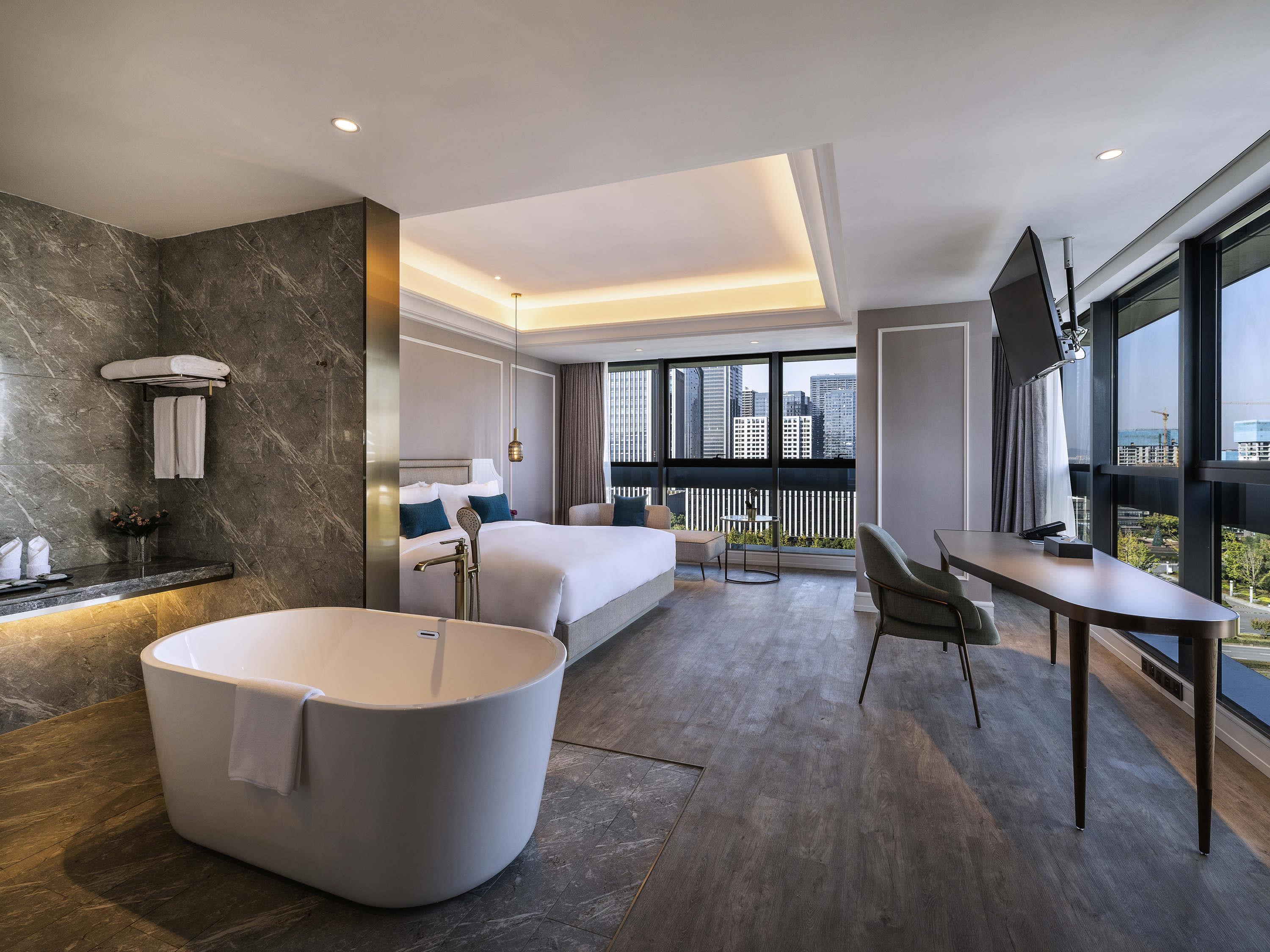 Double Executive King Bed