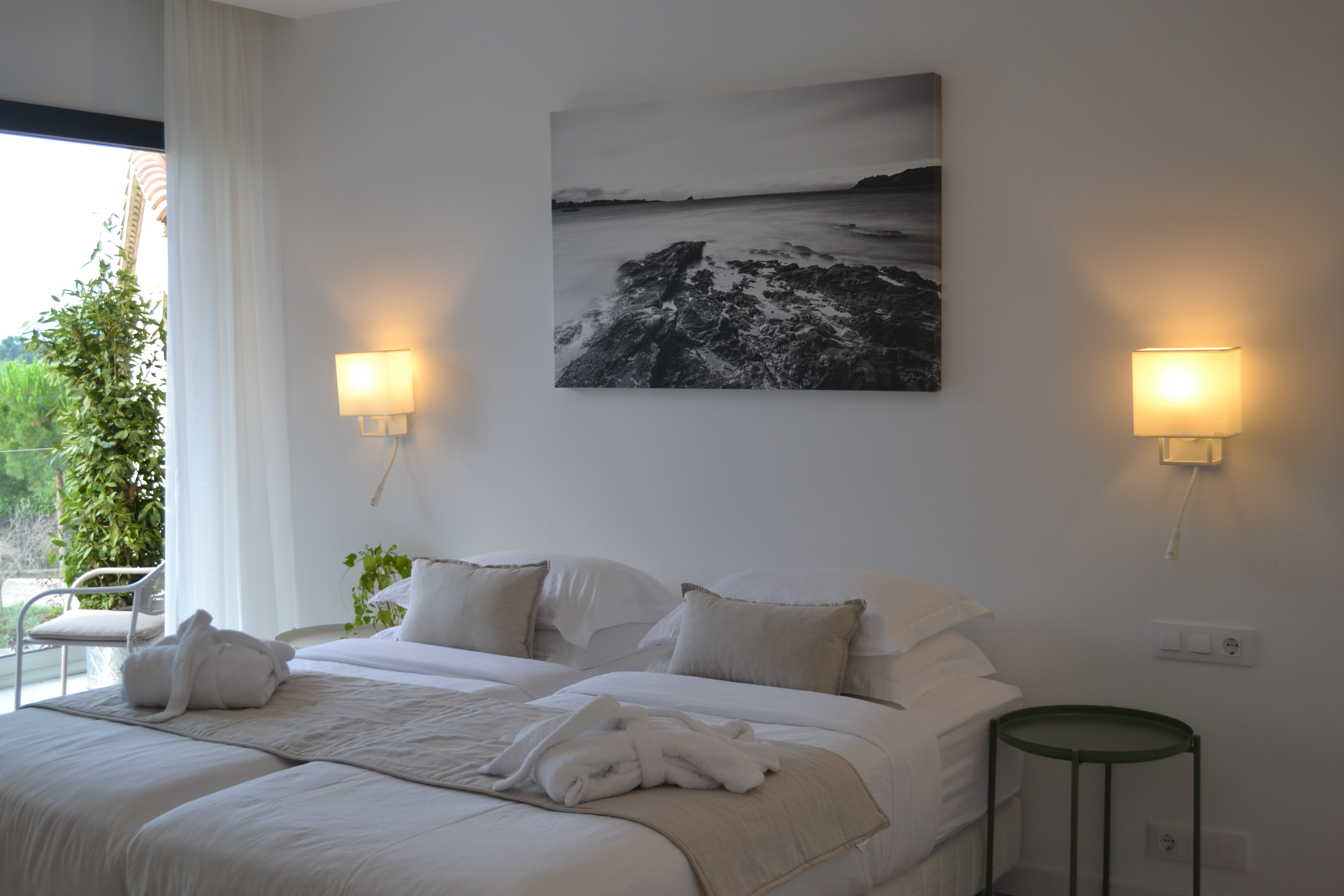 Double Single Superior with Balcony