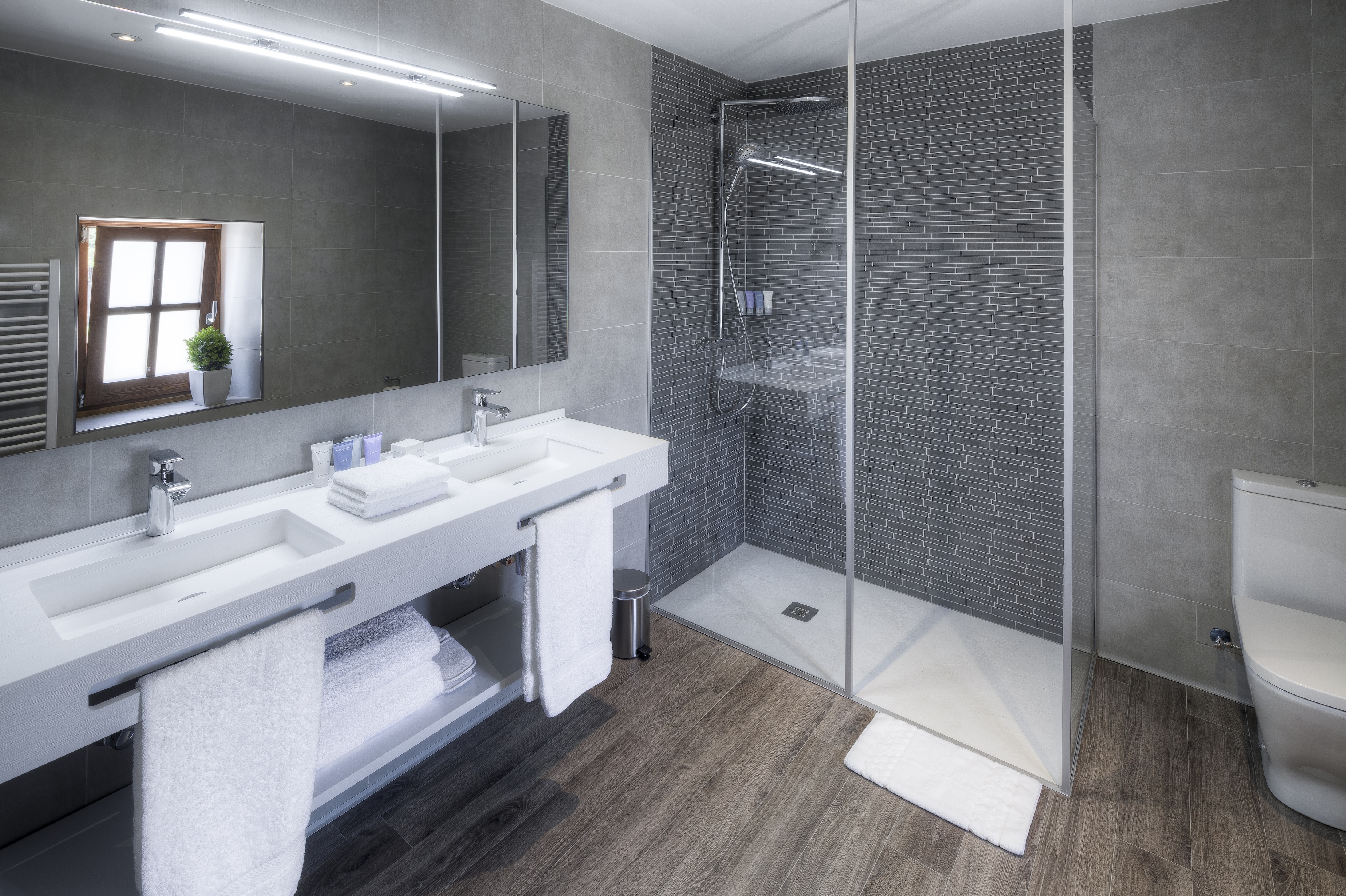 Double Single Superior