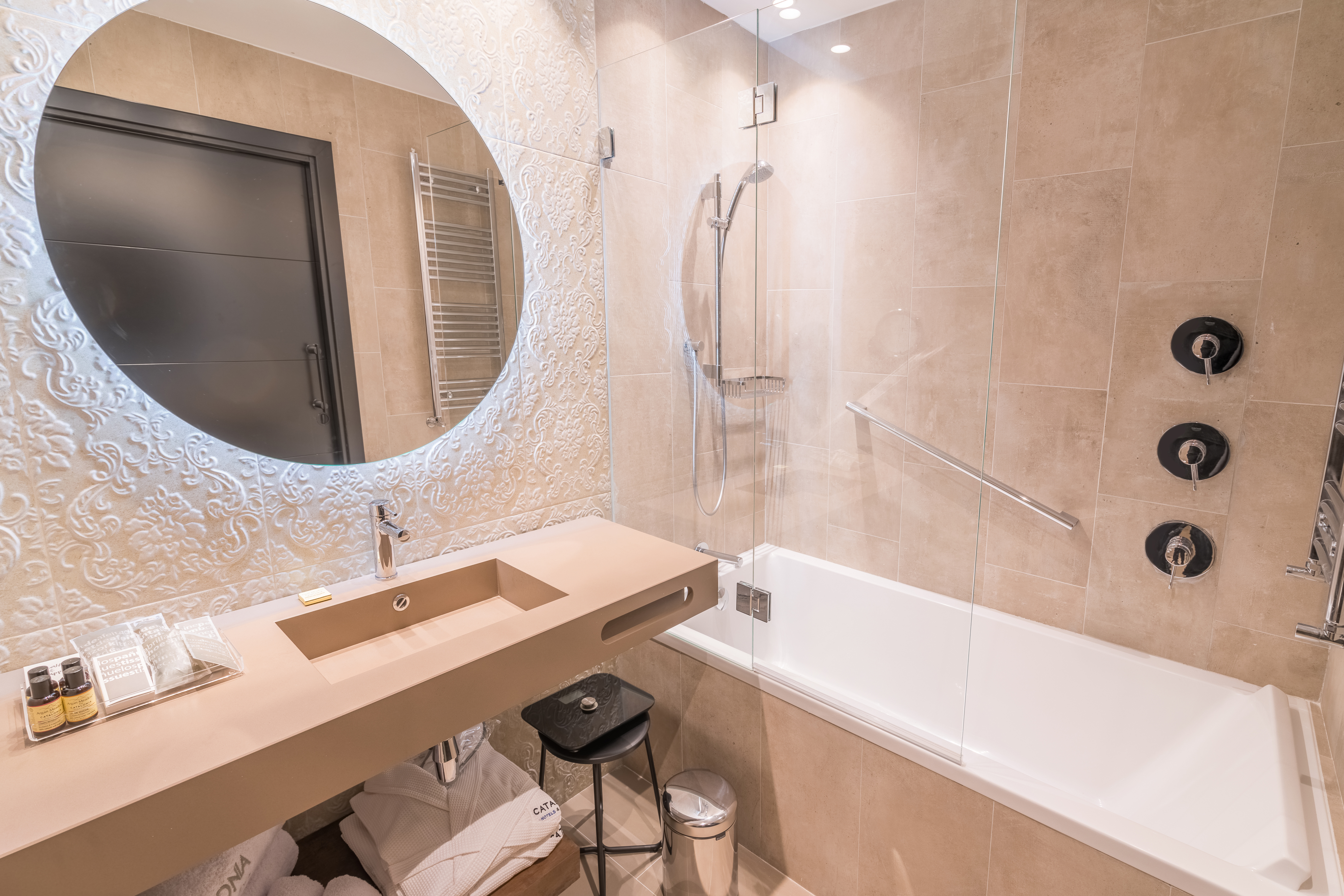 Double or Twin Standard