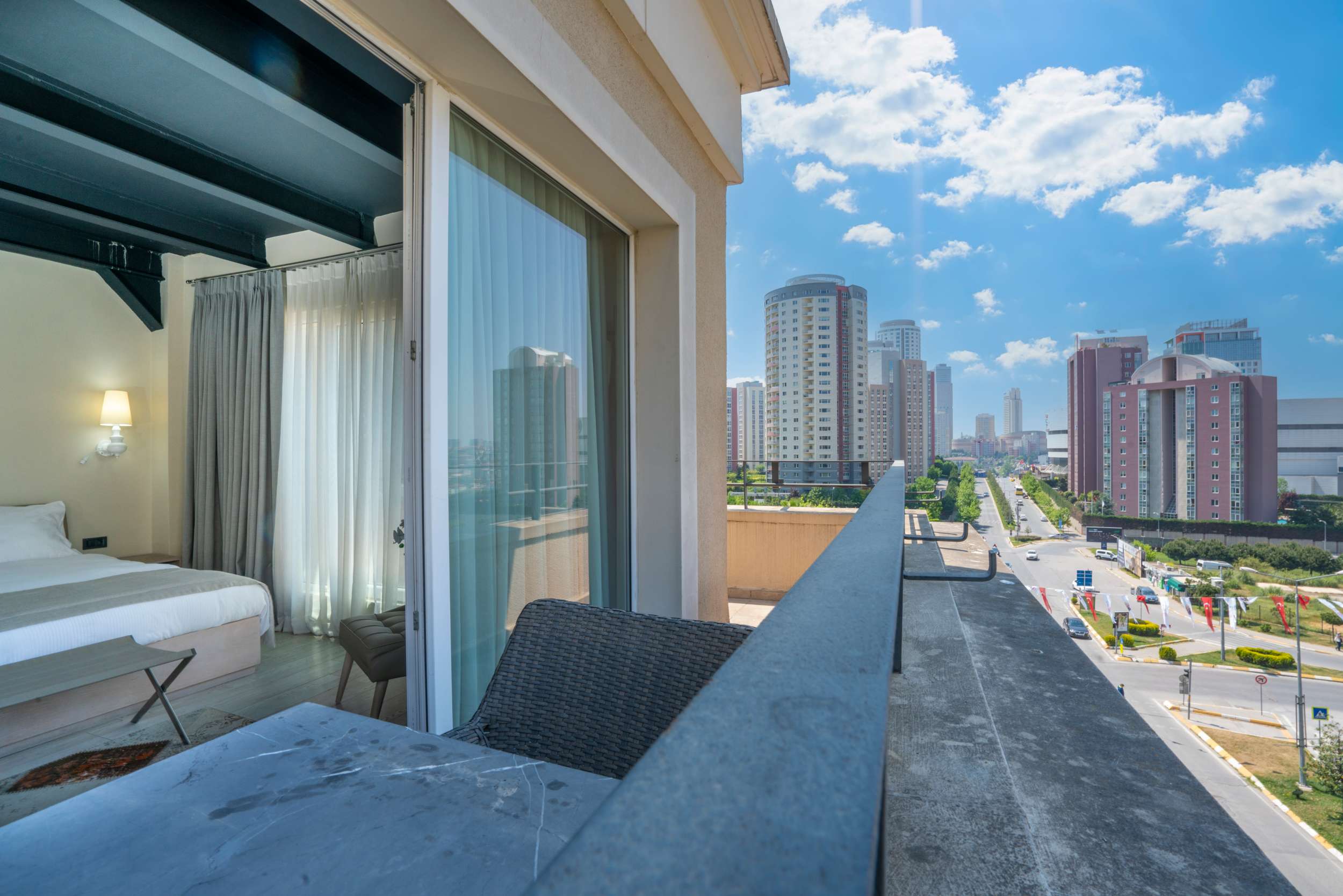 Room Deluxe with Balcony