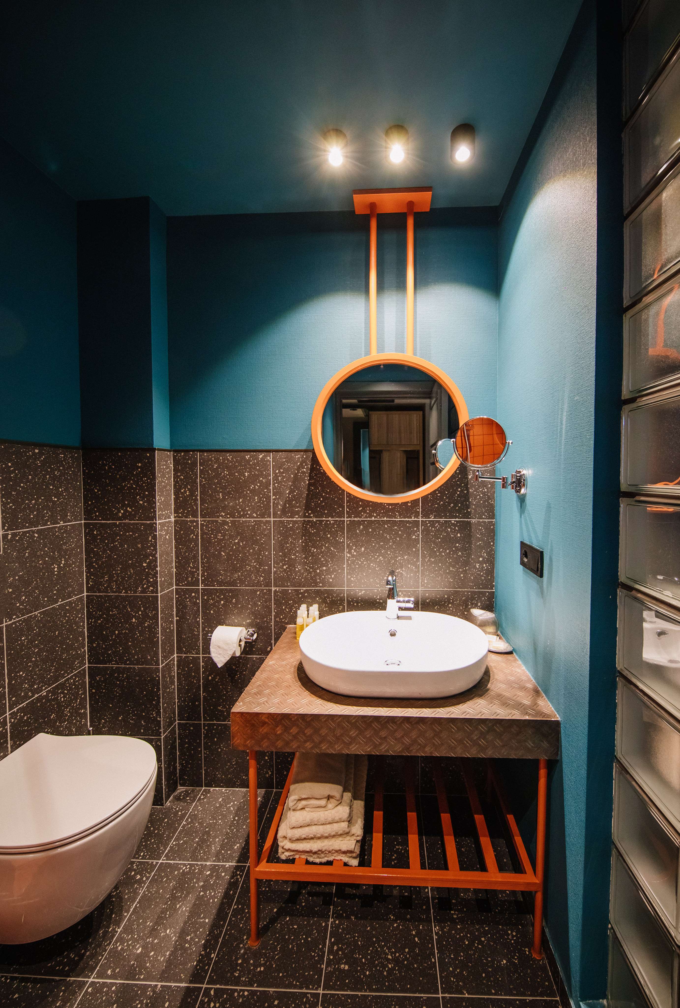 Double or Twin City View Two Beds