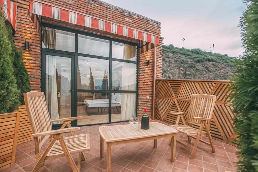 Double or Twin Deluxe