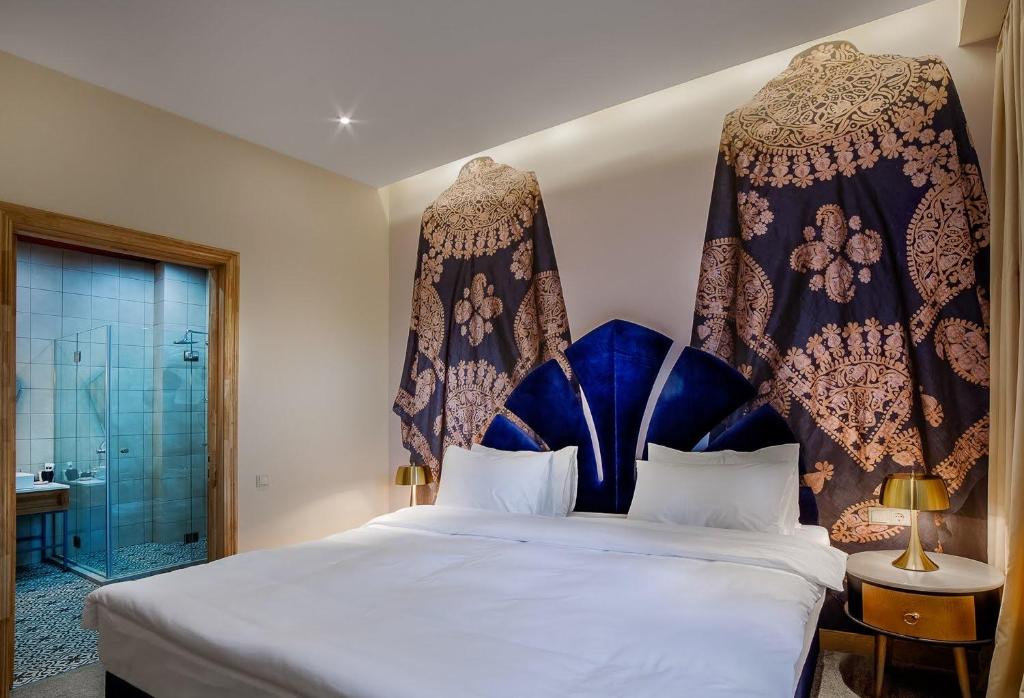 Double or Twin Deluxe