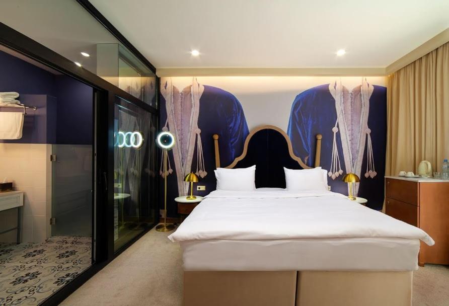 Double or Twin Superior with Terrace