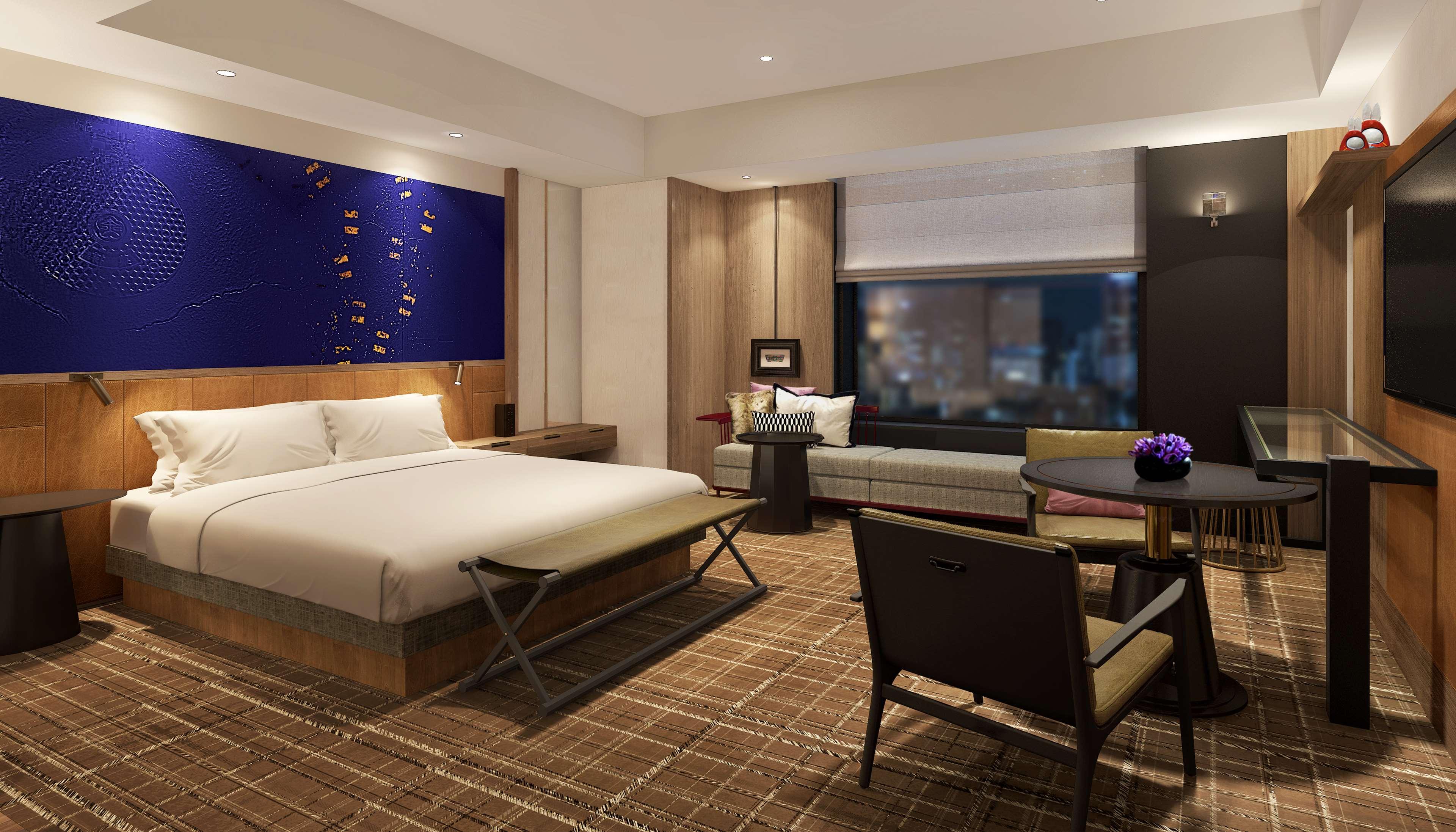 Suite King Size Bed