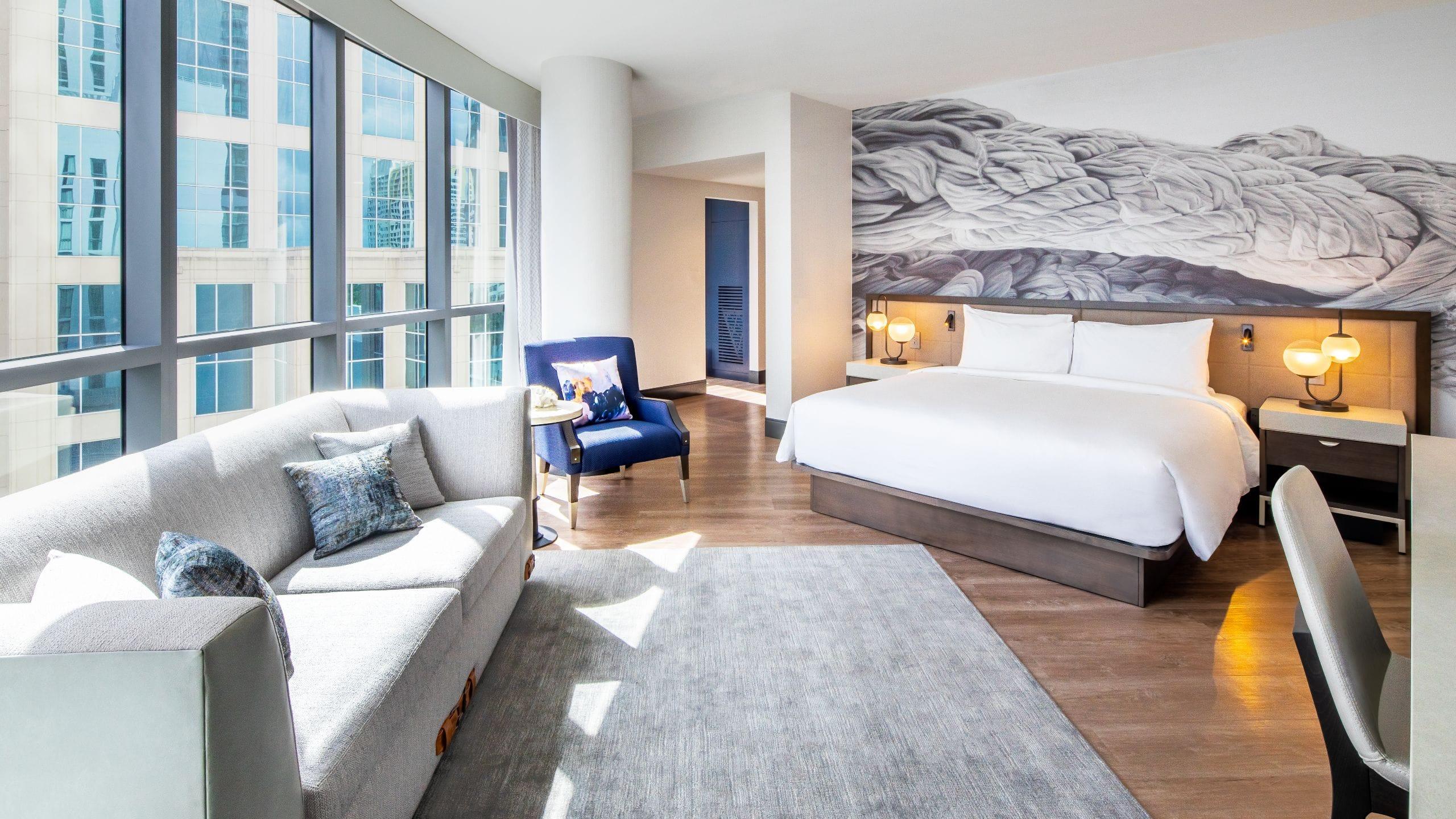 Double Deluxe King Bed