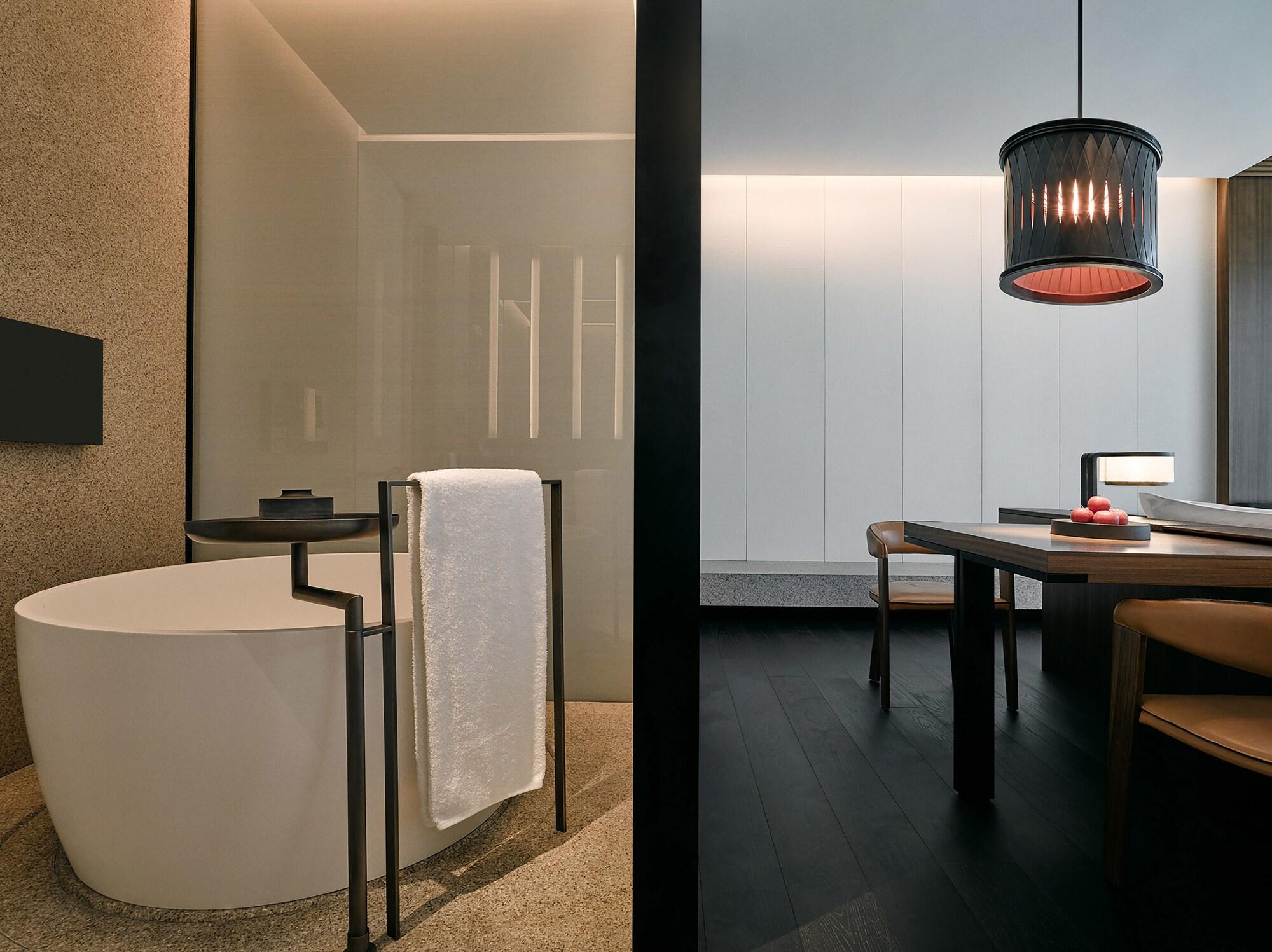 Studio King Size Bed