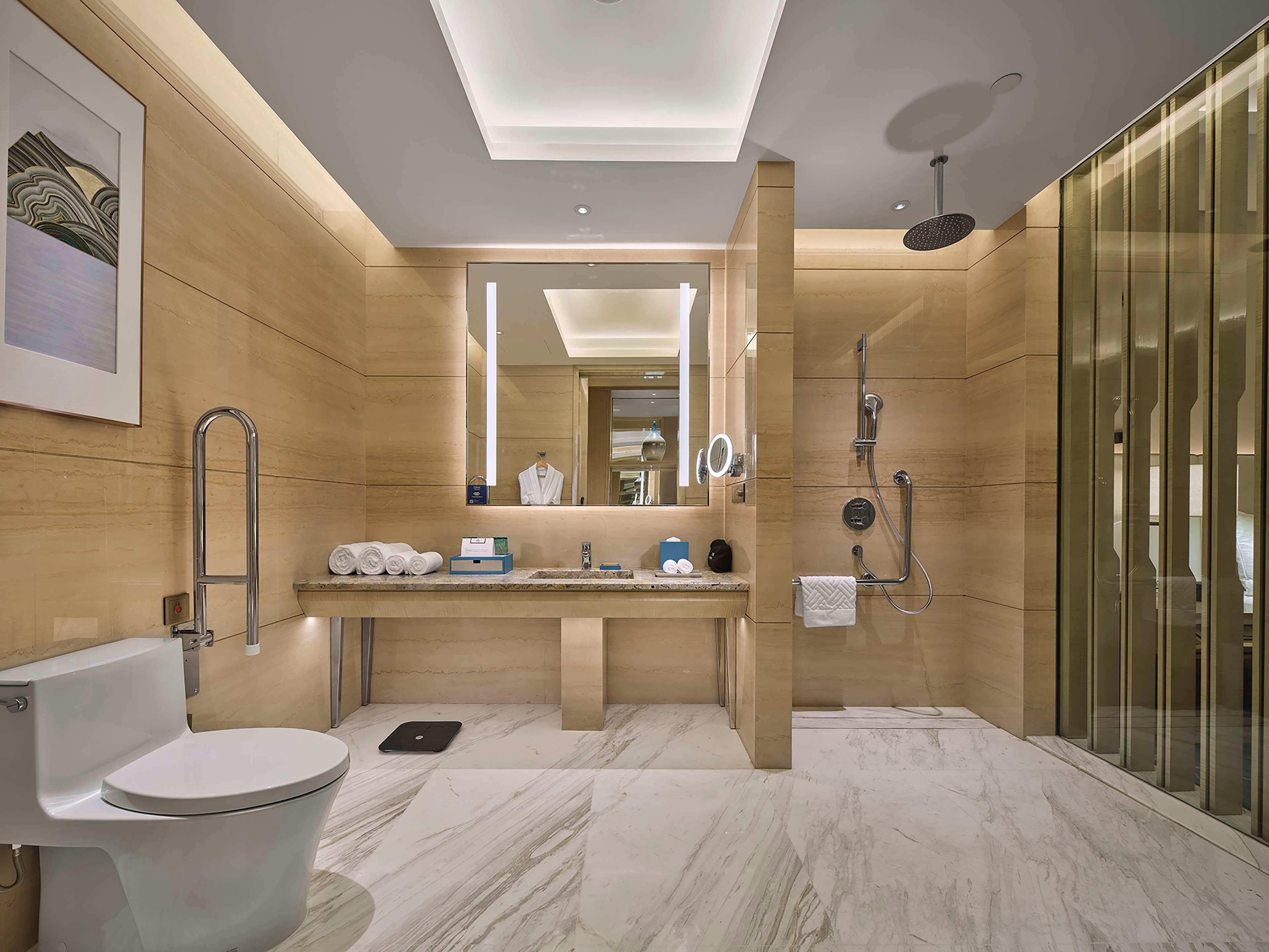 Double Accessible King Size Bed