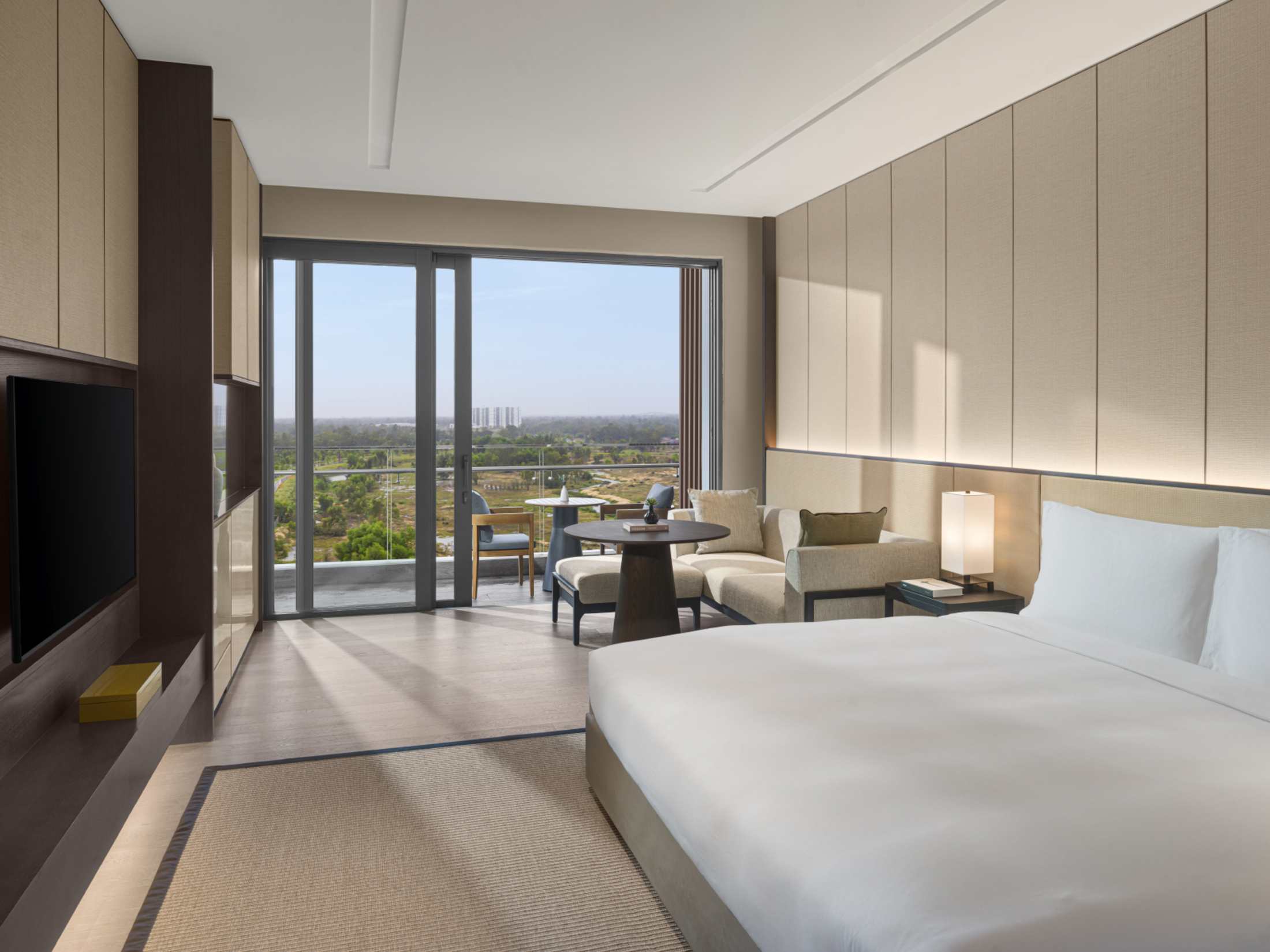 Double Deluxe King Bed