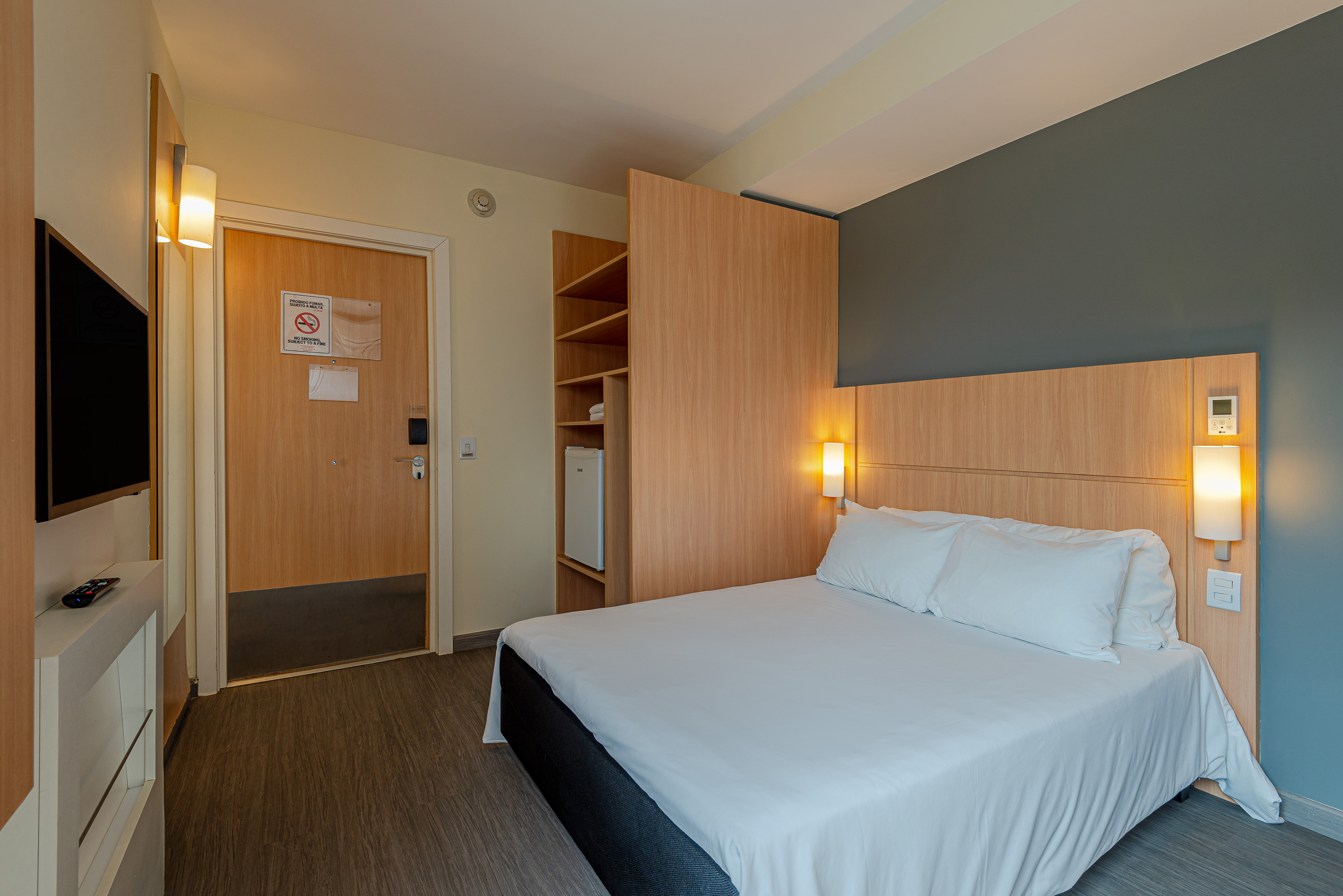 Double Accessible-queen Size Bed