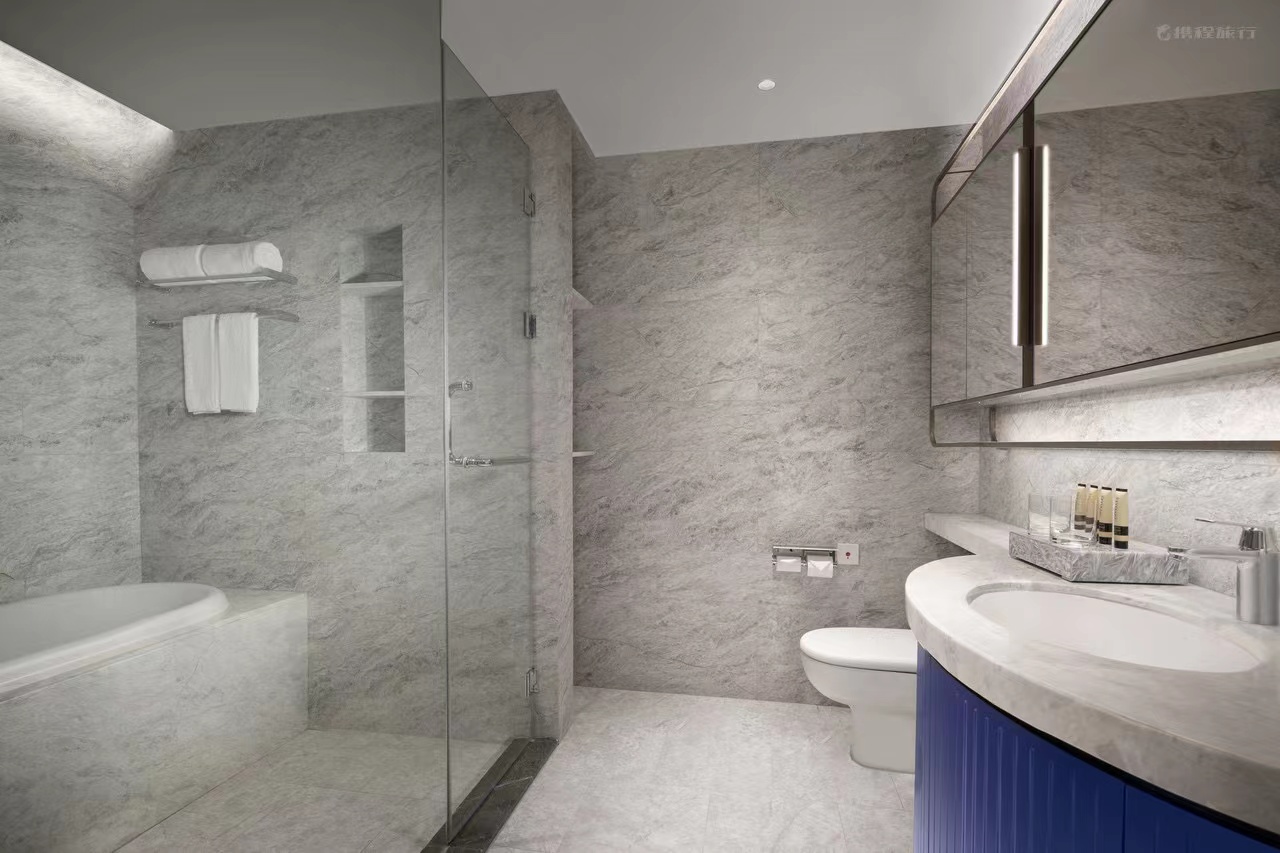 Double Deluxe One Bedroom