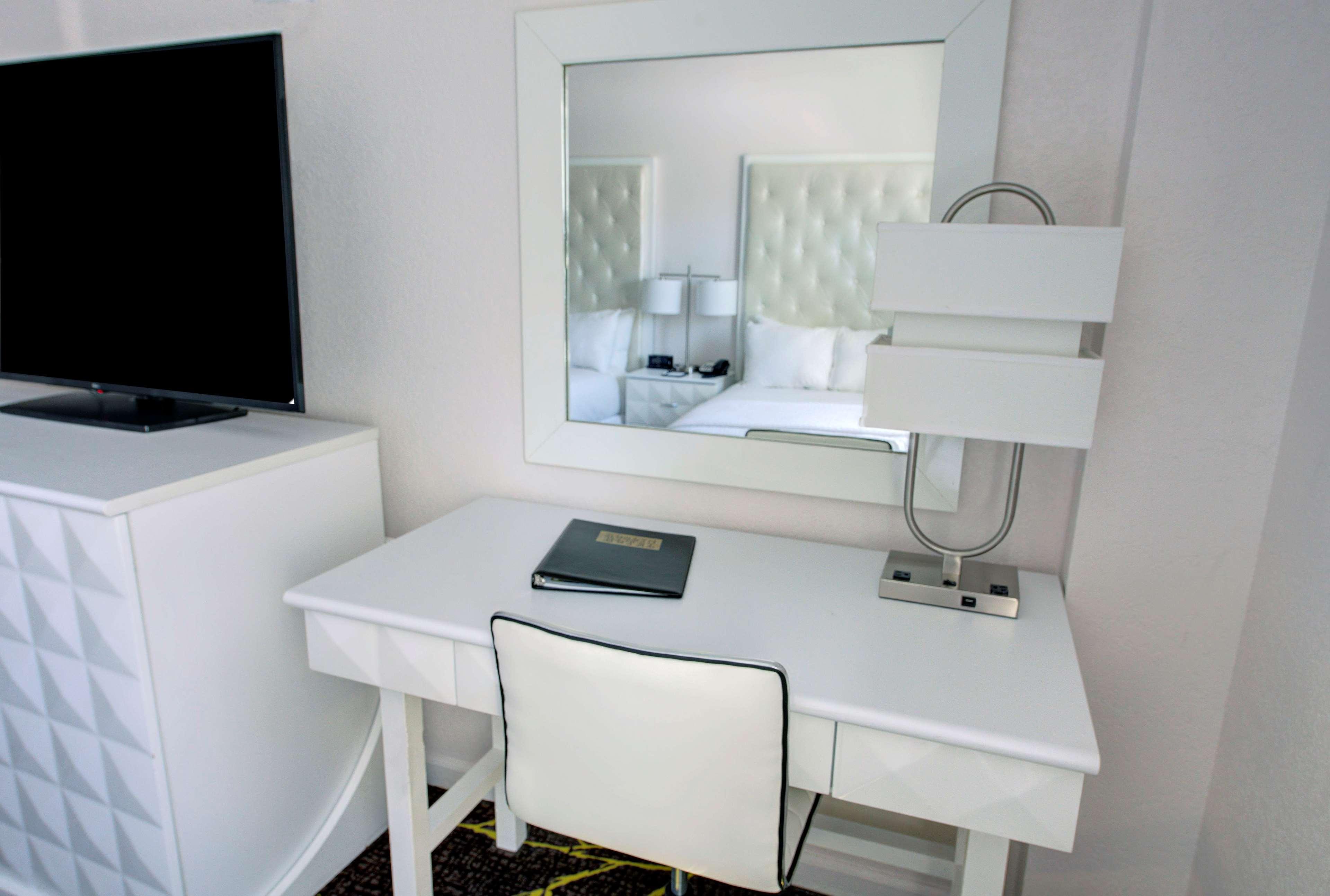 Double Two Queen Beds