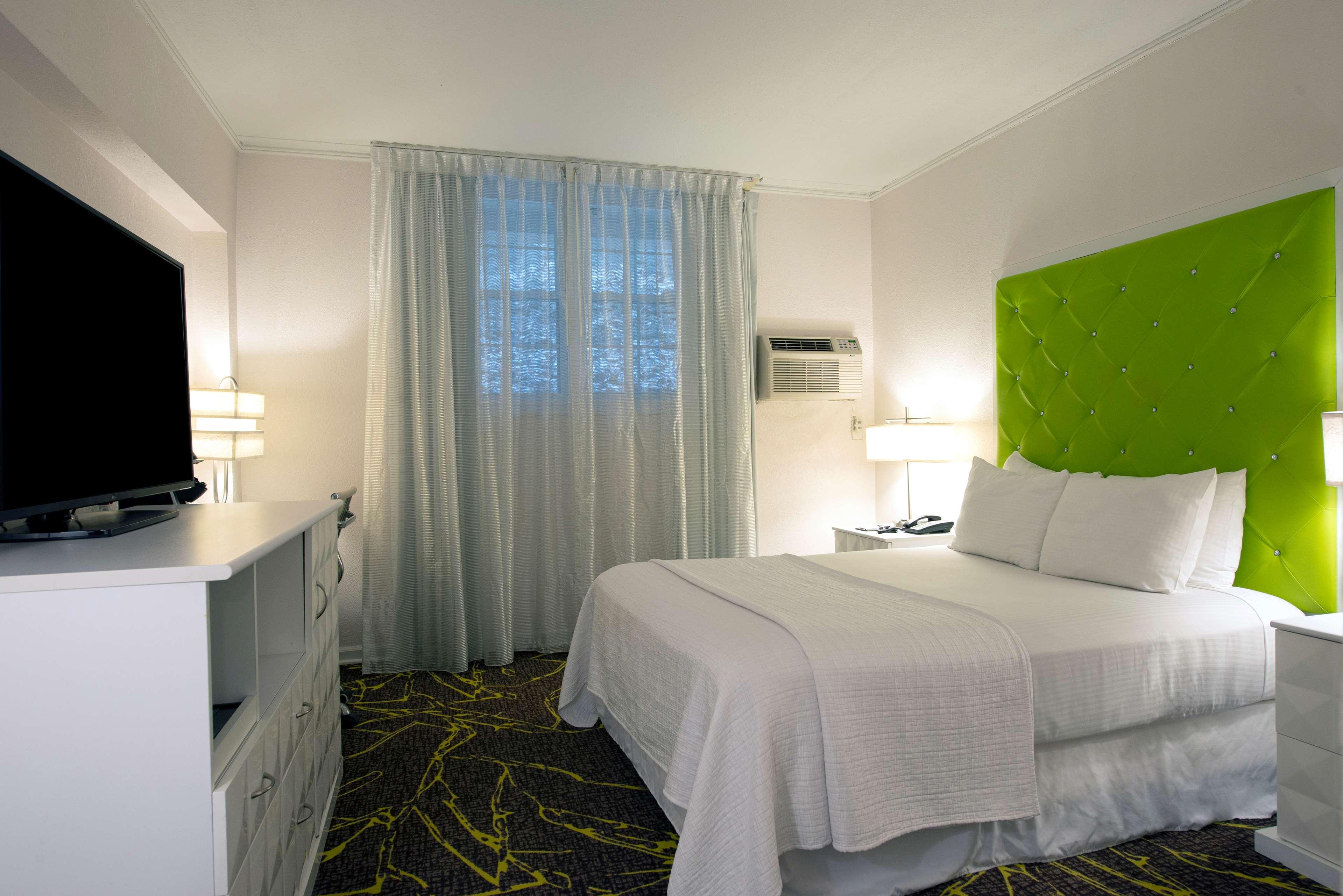 Double King Size Bed