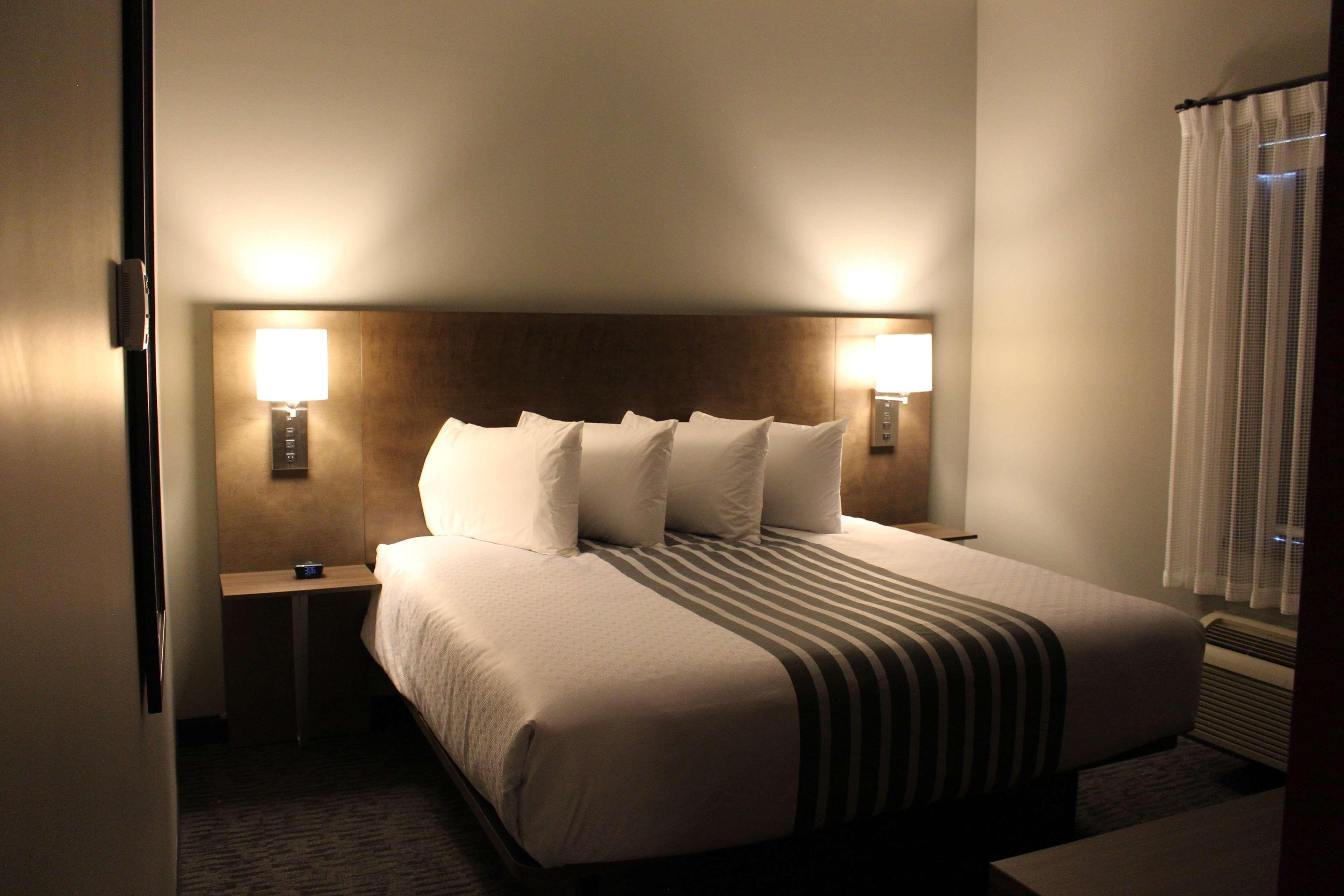 Suite King Bed Non Smoking