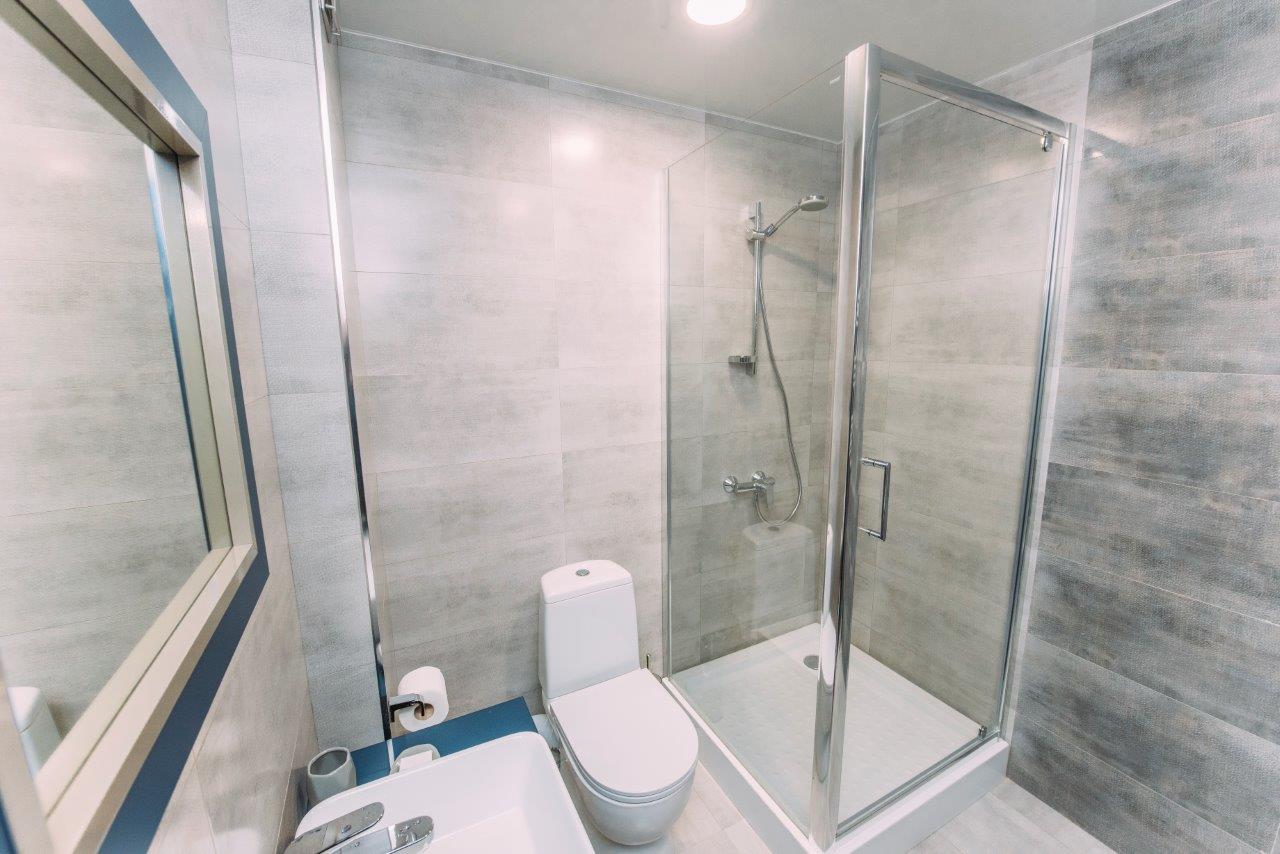 Double Deluxe King Bed