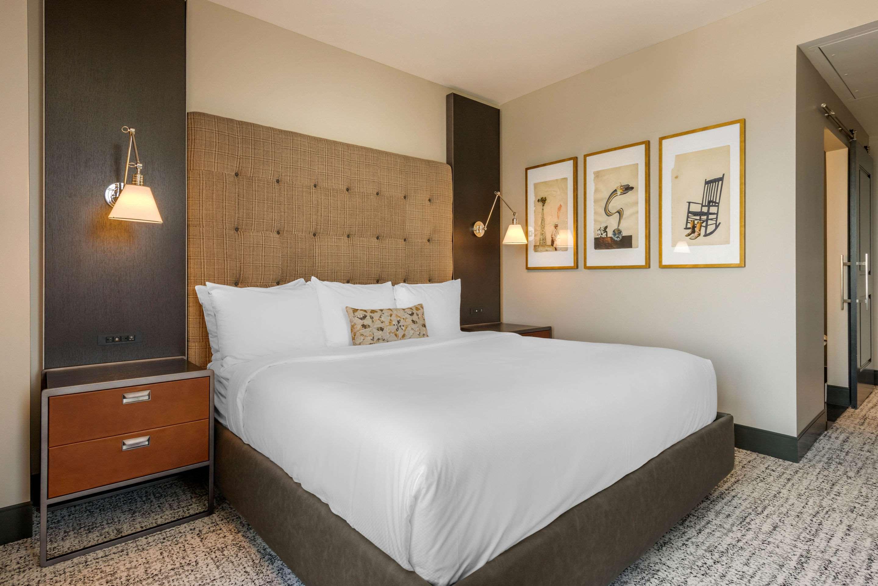 Double King Bed Non Smoking