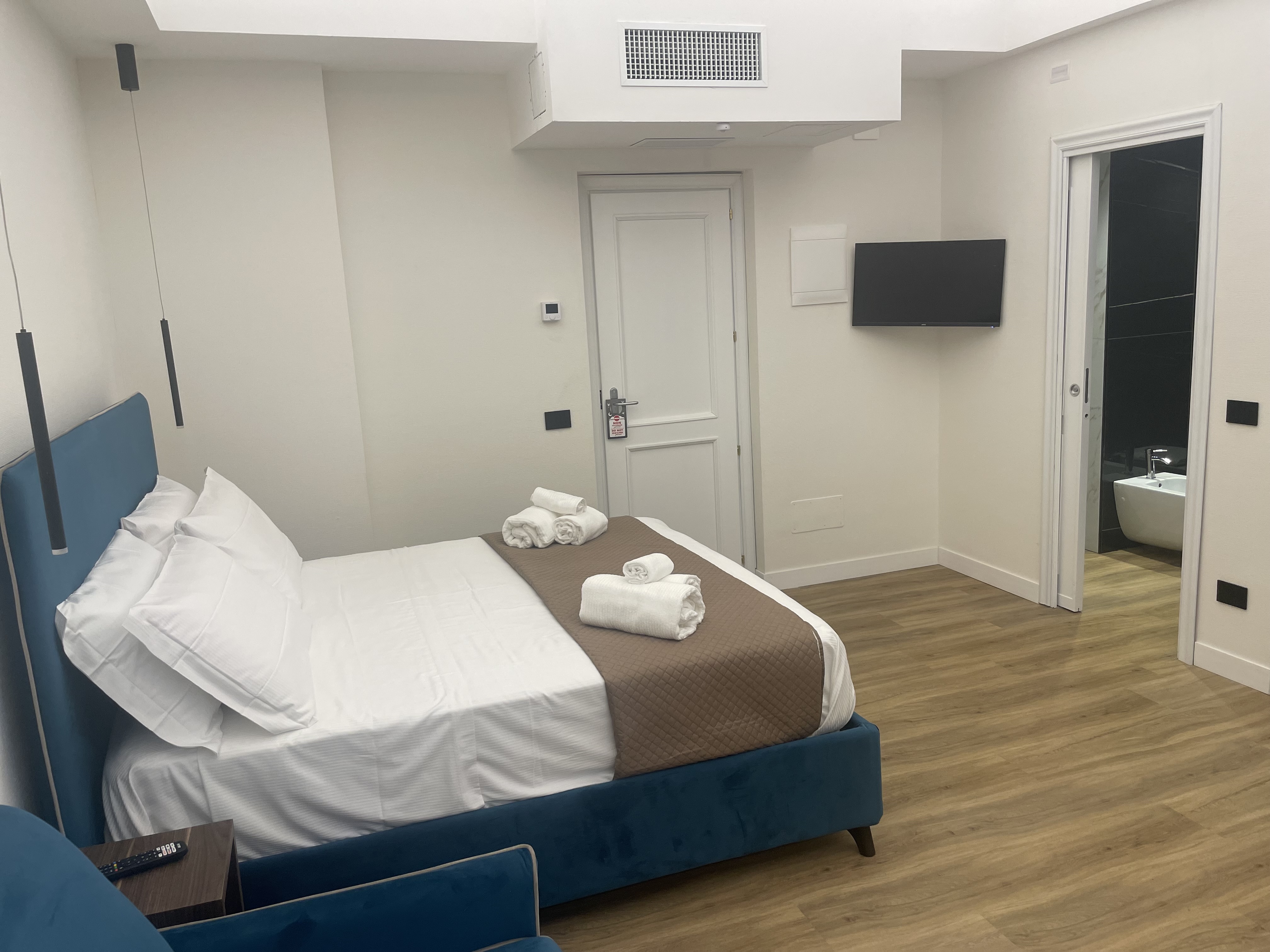 Double or Twin Standard