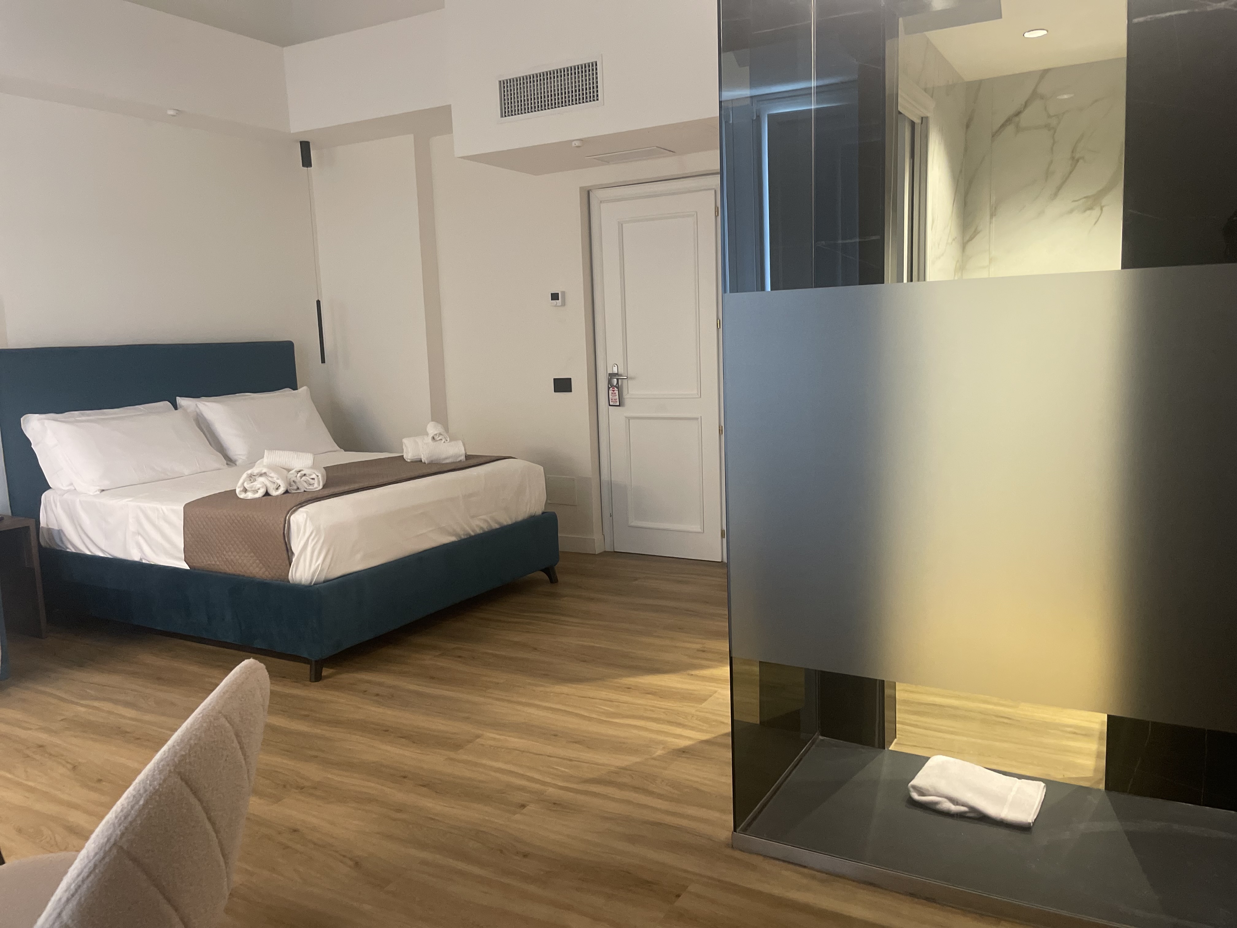 Double or Twin Standard